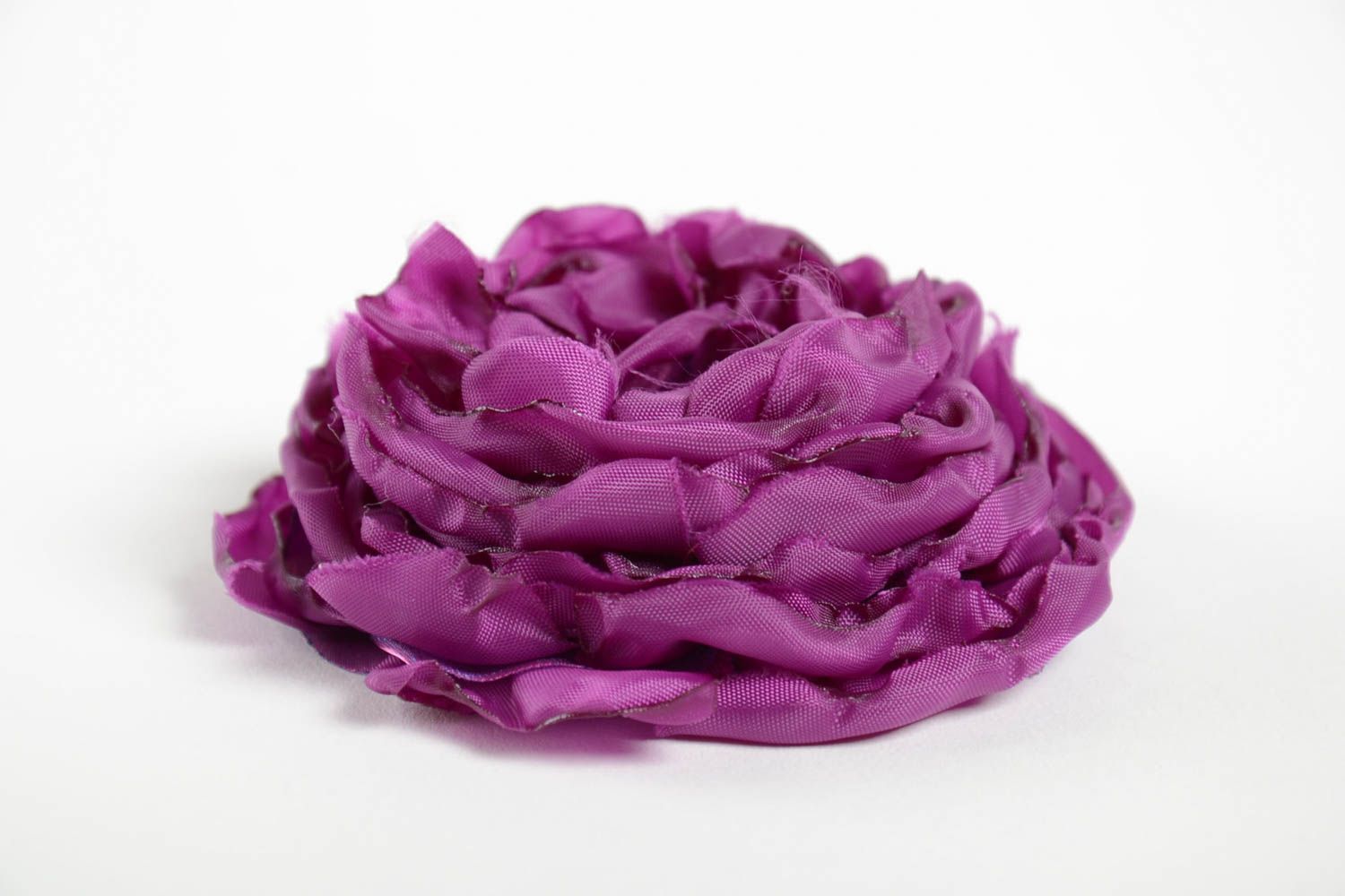 Broche fleur Bijou fantaisie fait main Accessoire femme violet en tissu photo 2
