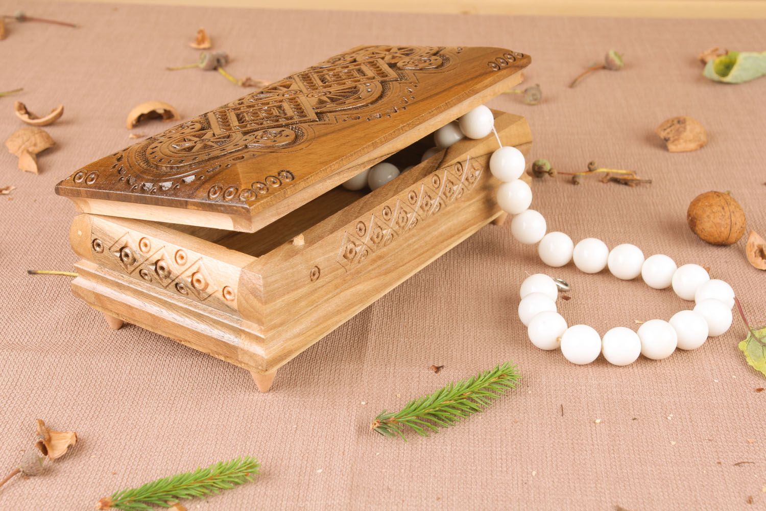 Rectangular wooden jewelry box photo 5