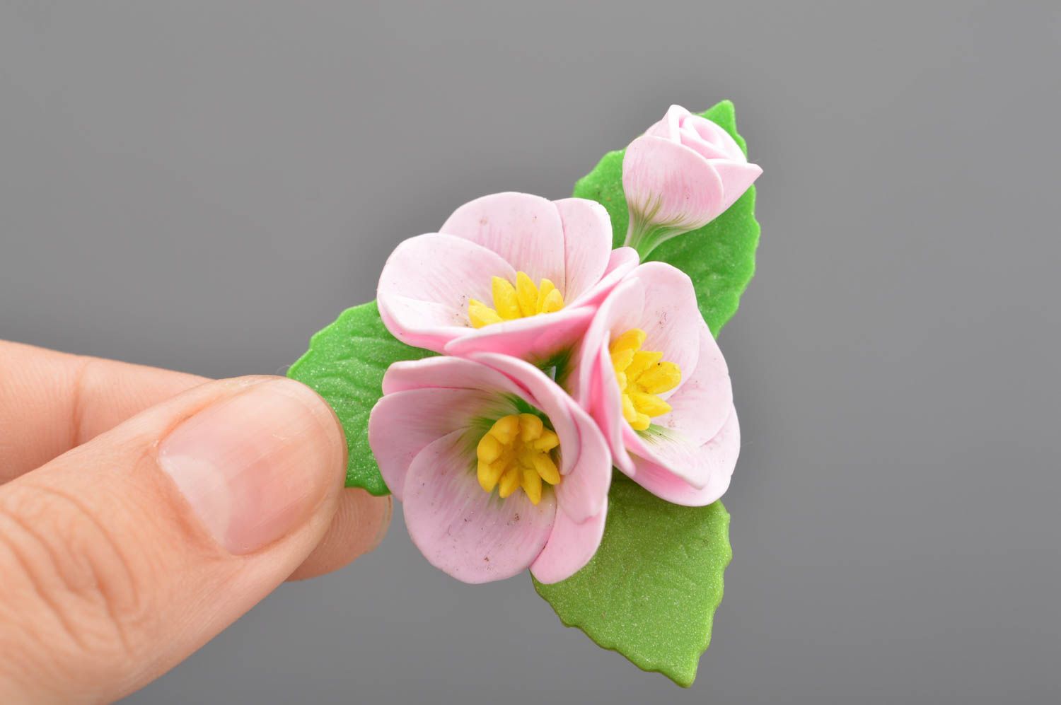 Handmade designer volume brooch with polymer clay pink flowers and bud photo 2