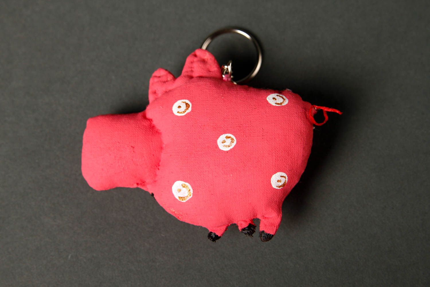 Porte-clés fait main Porte-clefs design cochon rose en tissu Cadeau original photo 4