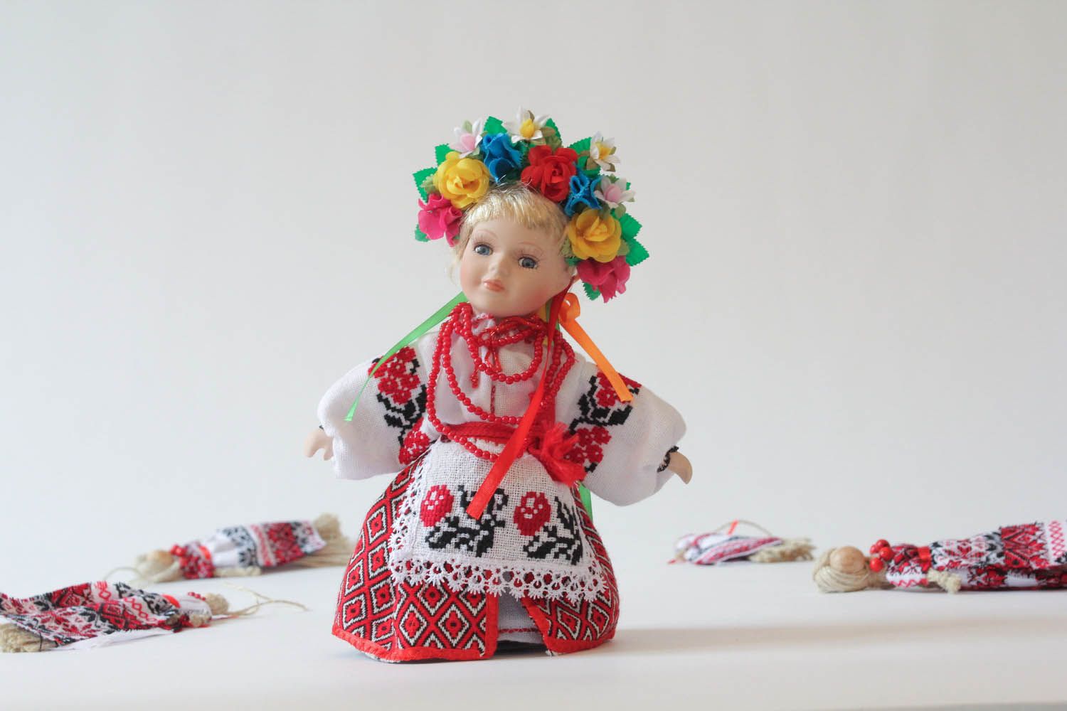 Boneca artesanal decorativa autoral Ucraniana foto 5