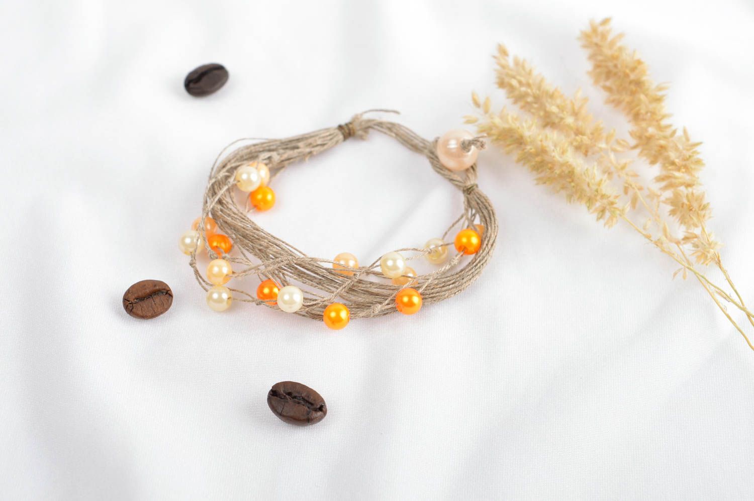 Bracelet boho Bijoux fait main Accessoire femme cordes de lin perles nacrées photo 1