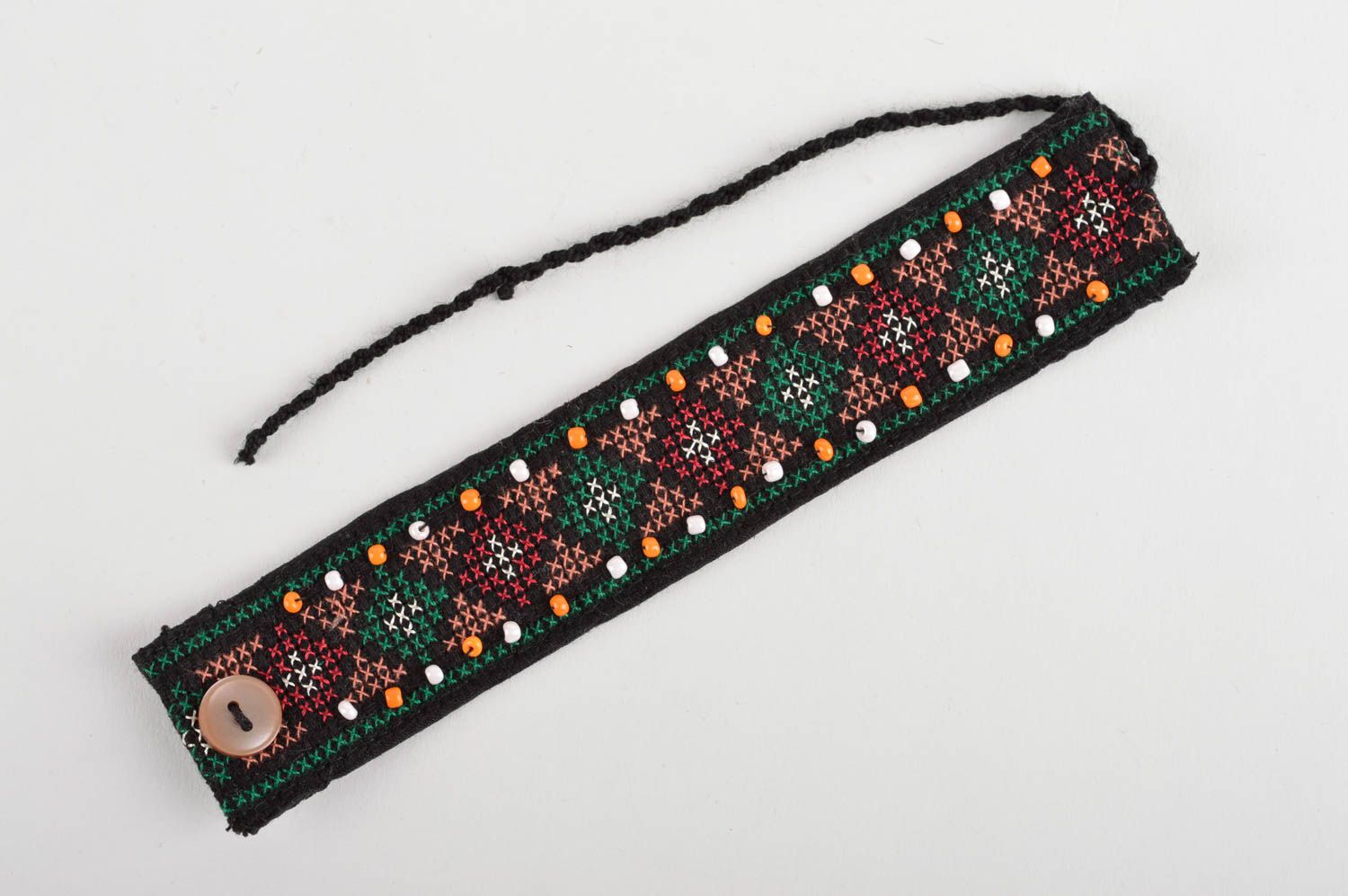 Handmade Schmuck Armband aus Stoff Accessoire für Frauen im Ethno Stil gestickt foto 2