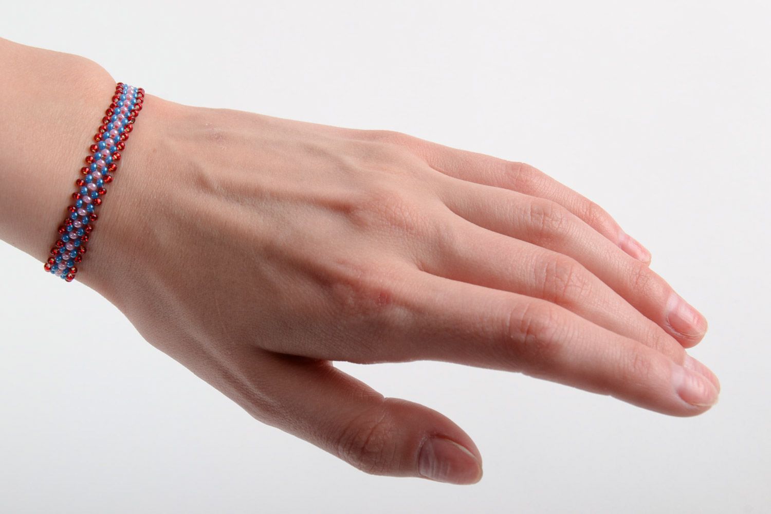 Bracelet en perles de rocaille multicolore fin original fait main pour femme photo 5