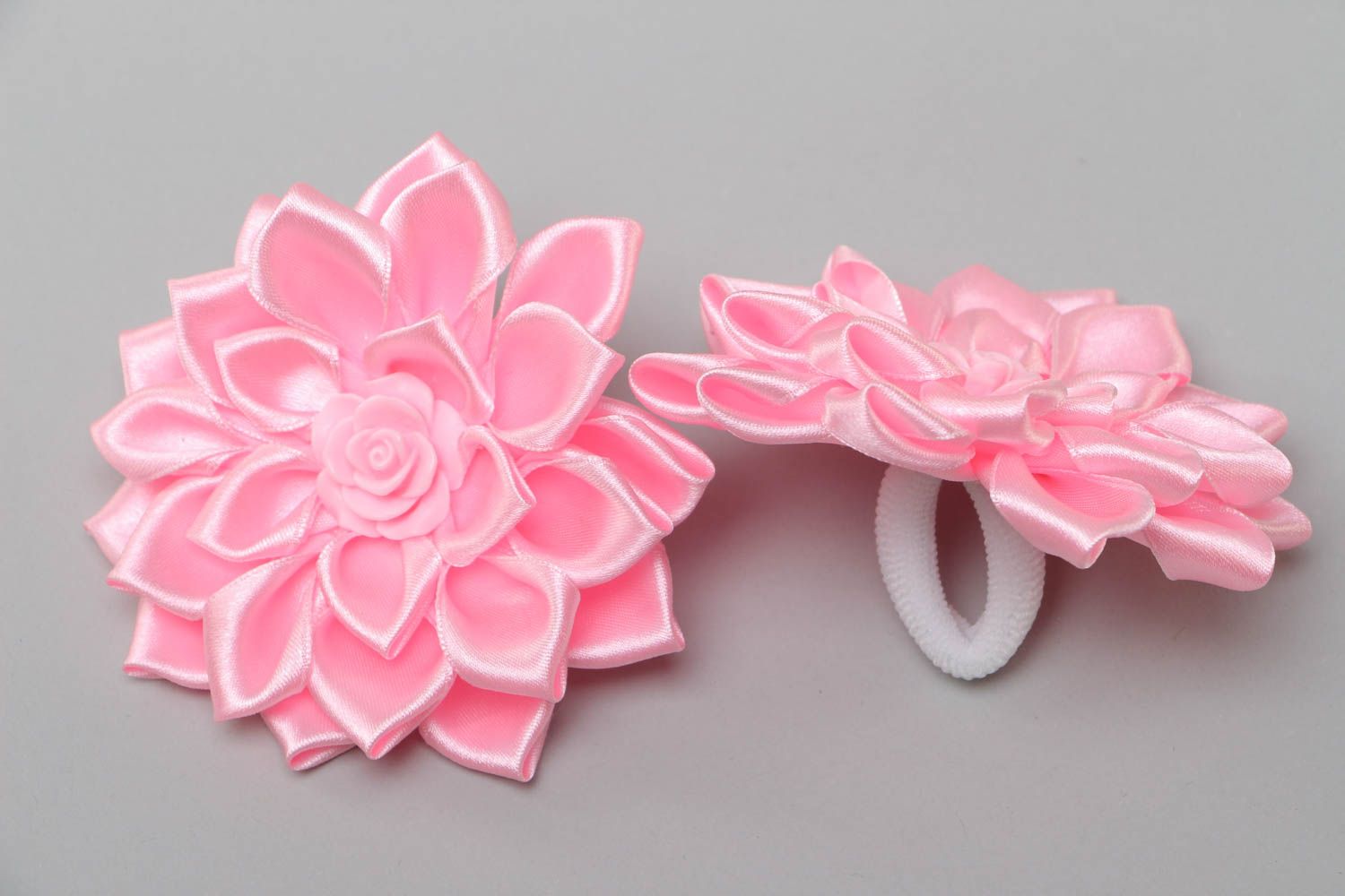 Handmade set of satin ribbon pink stylish scrunchies with flowers 2 pieces  photo 3