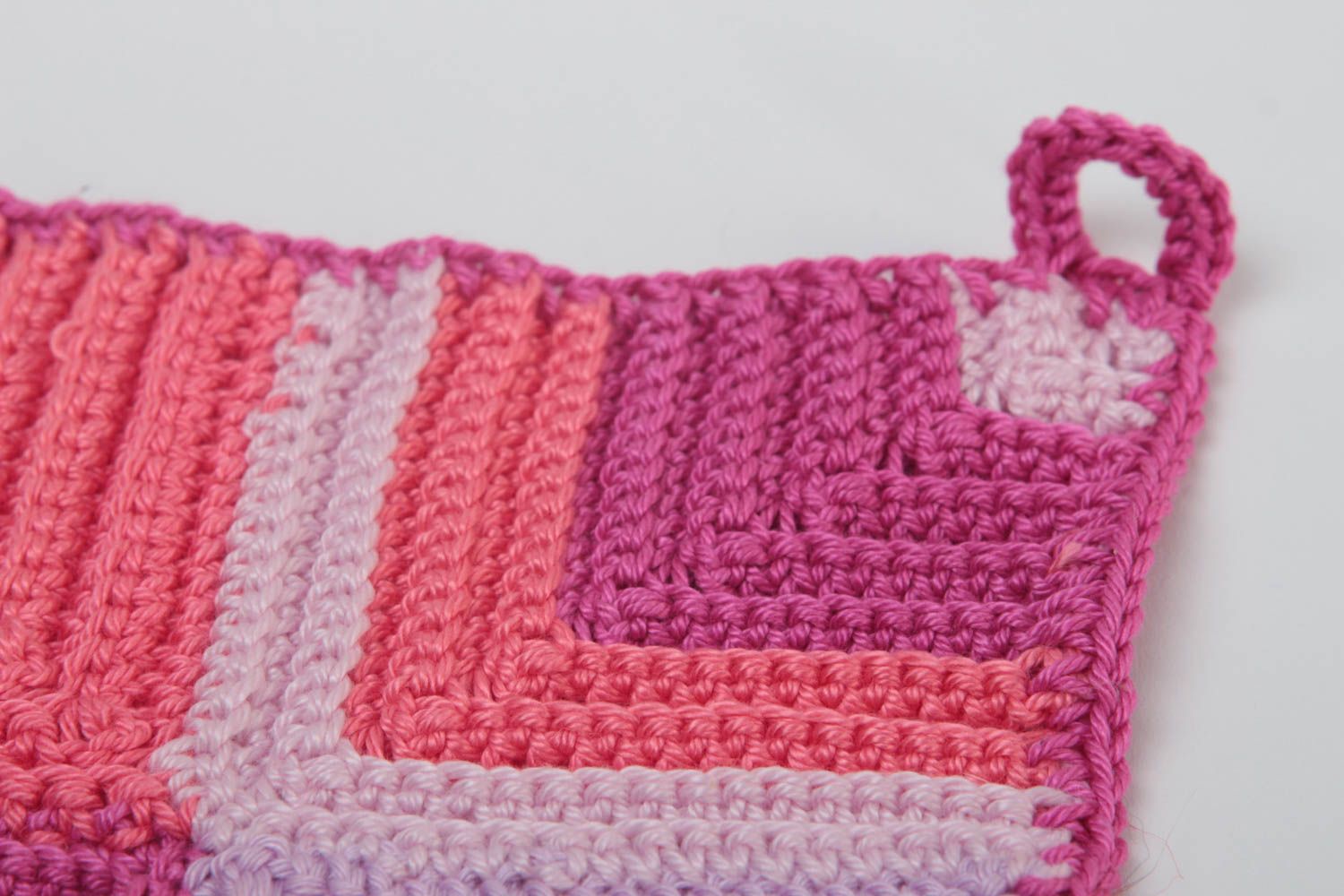 Manique au crochet faite main Textile de cuisine mauve-rose Accessoire cuisine photo 3