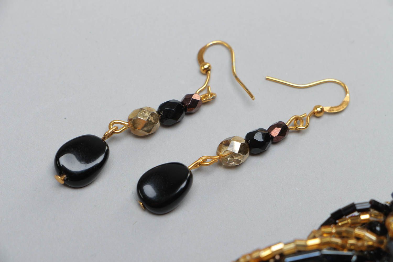 Dark handmade designer beaded jewelry set 3 pieces bracelet necklace and earrings photo 4