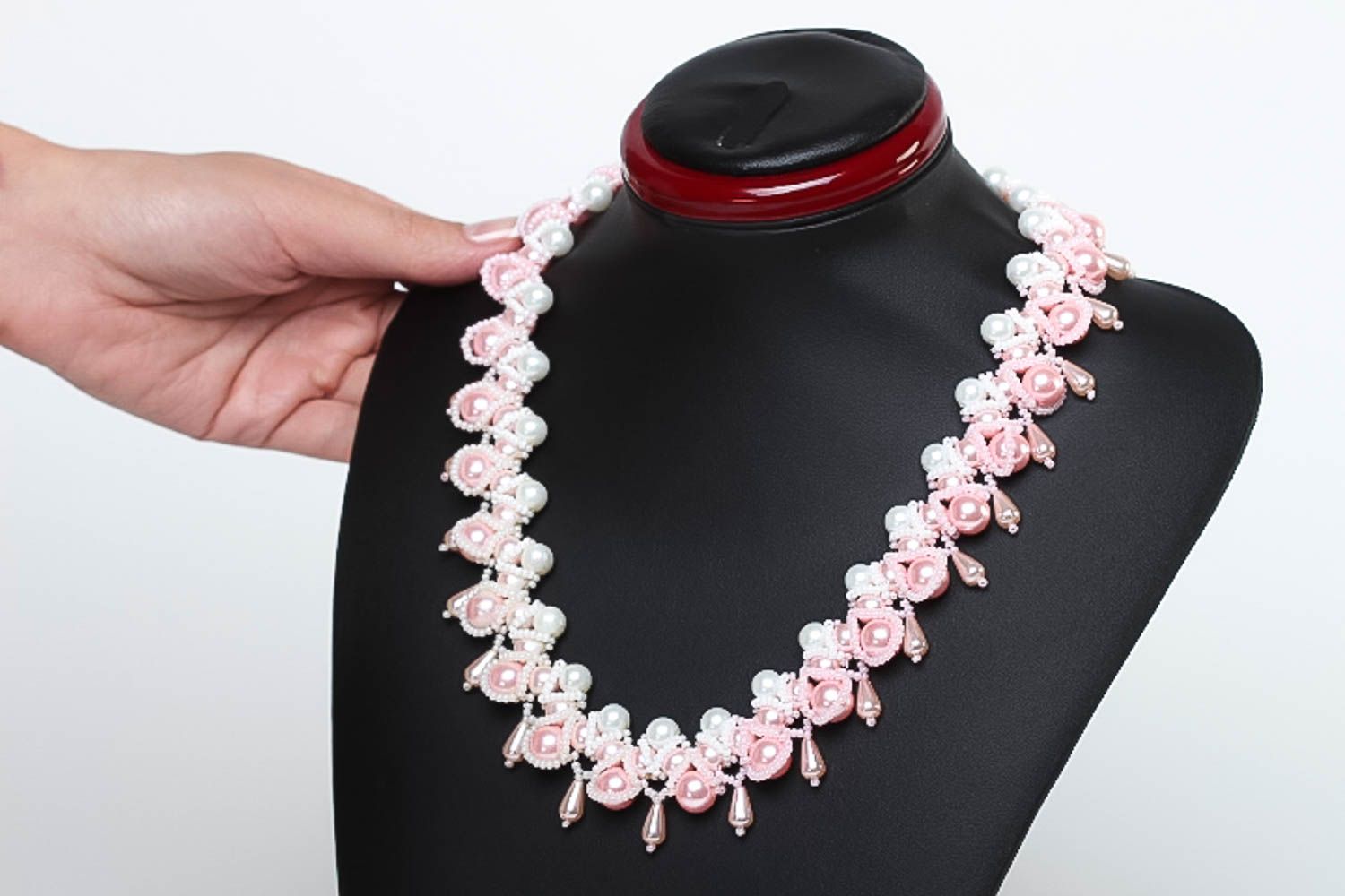 Collier aus Glasperlen handgeschaffen Designer Schmuck rosa Frauen Accessoire foto 5