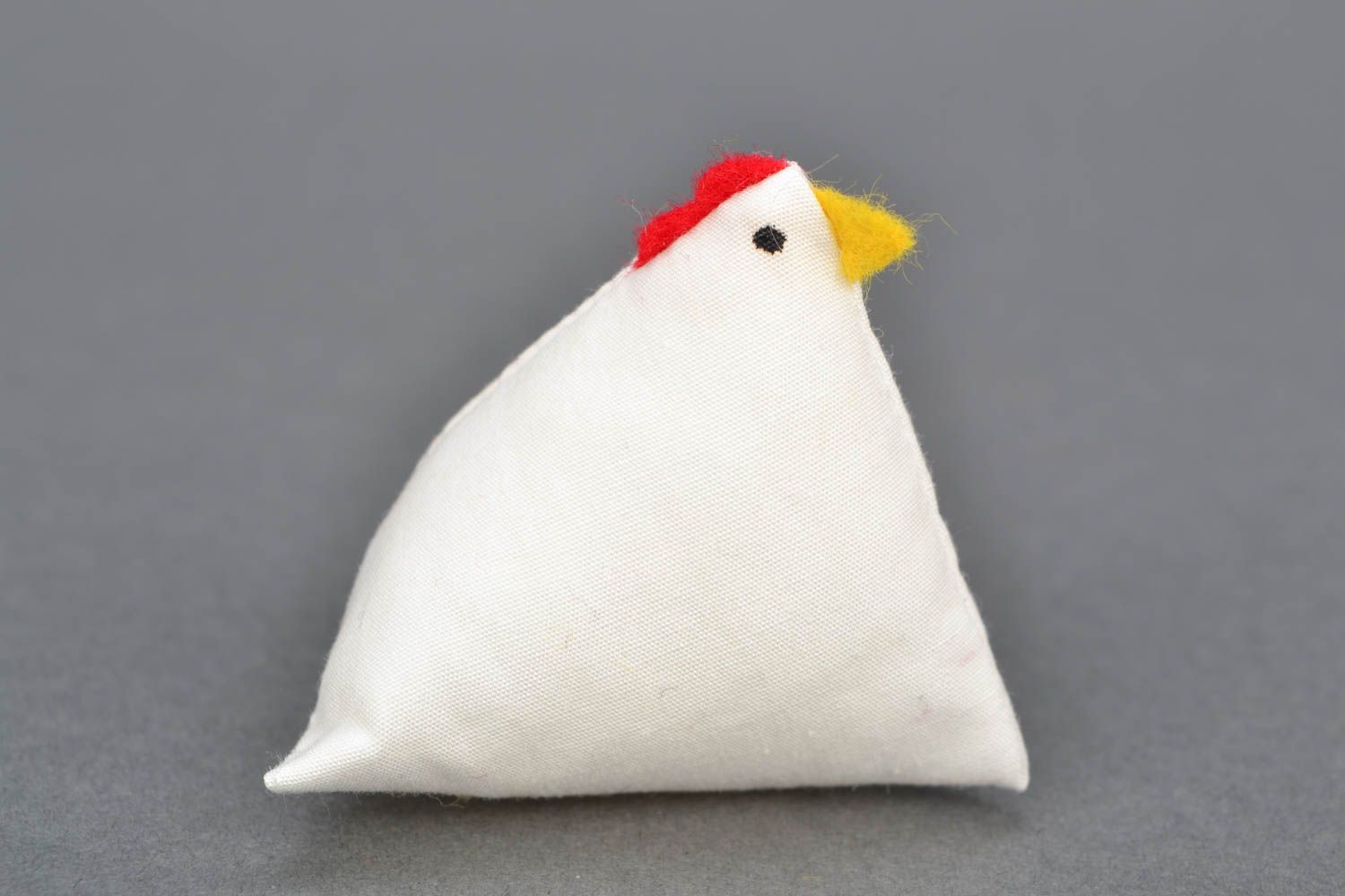 Soft needle bed in the shape of white chicken photo 1