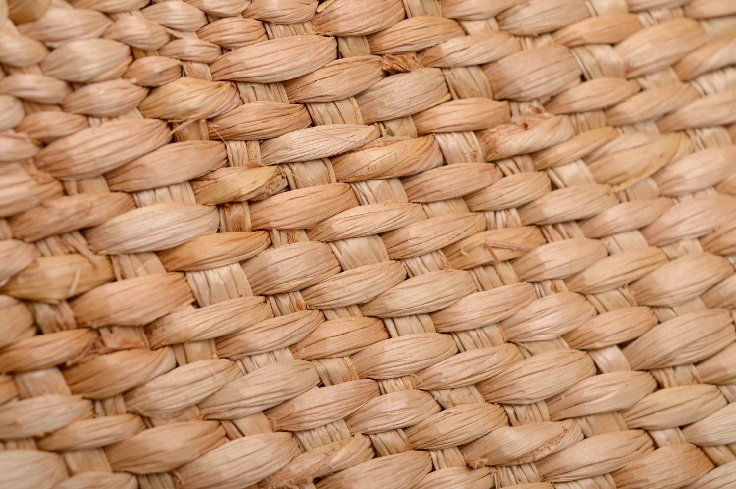 Reedmace woven linen basket photo 2