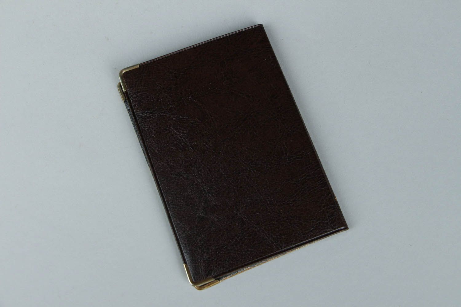 Capa para passaporte feita à mão foto 3