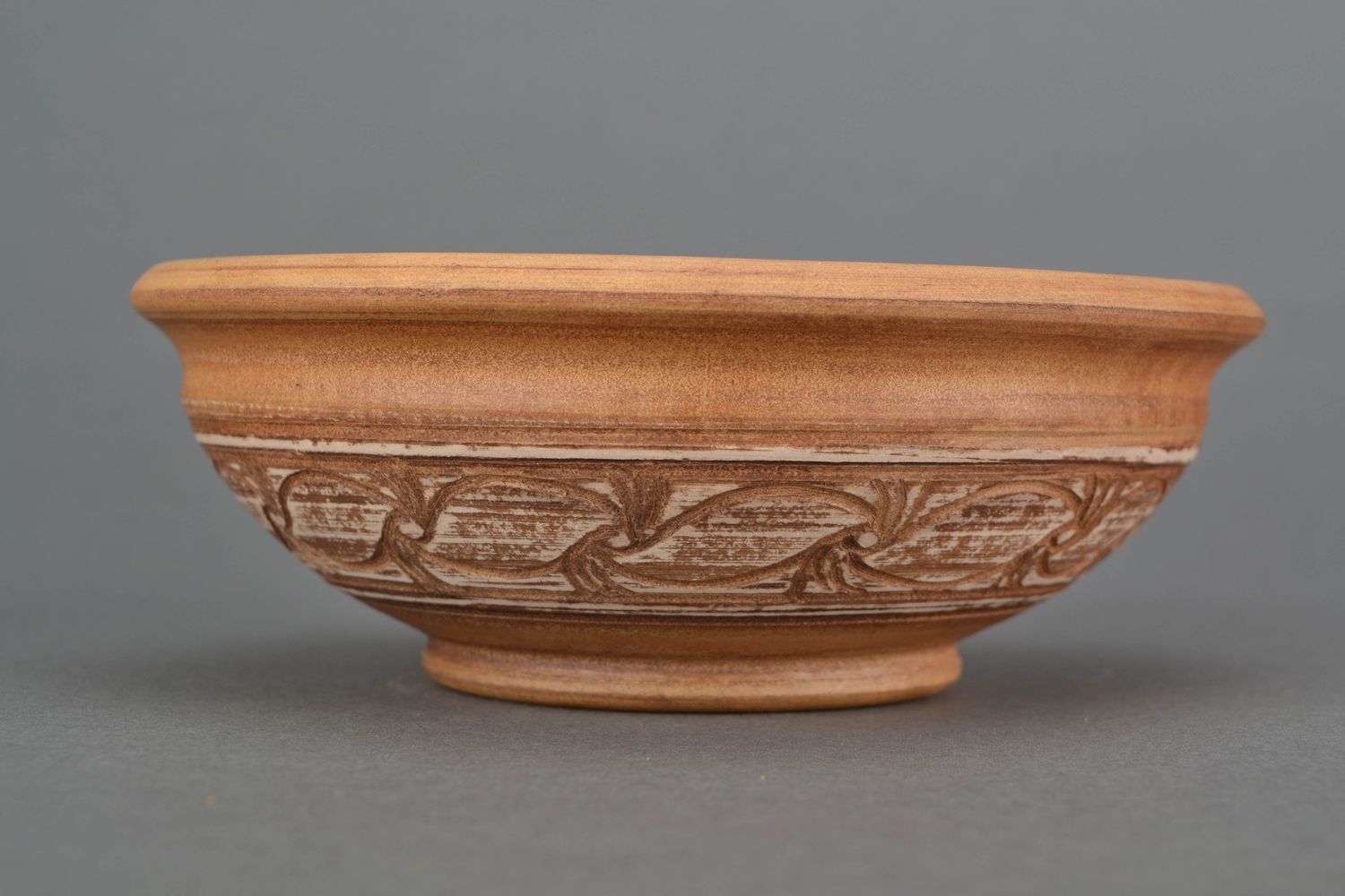 Handmade ceramic bowl kilned with milk 1 l photo 1