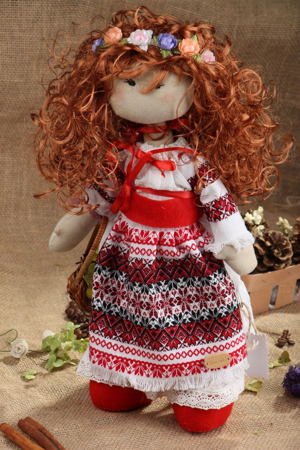 Коллекционная кукла в национальном костюме  фото 5
