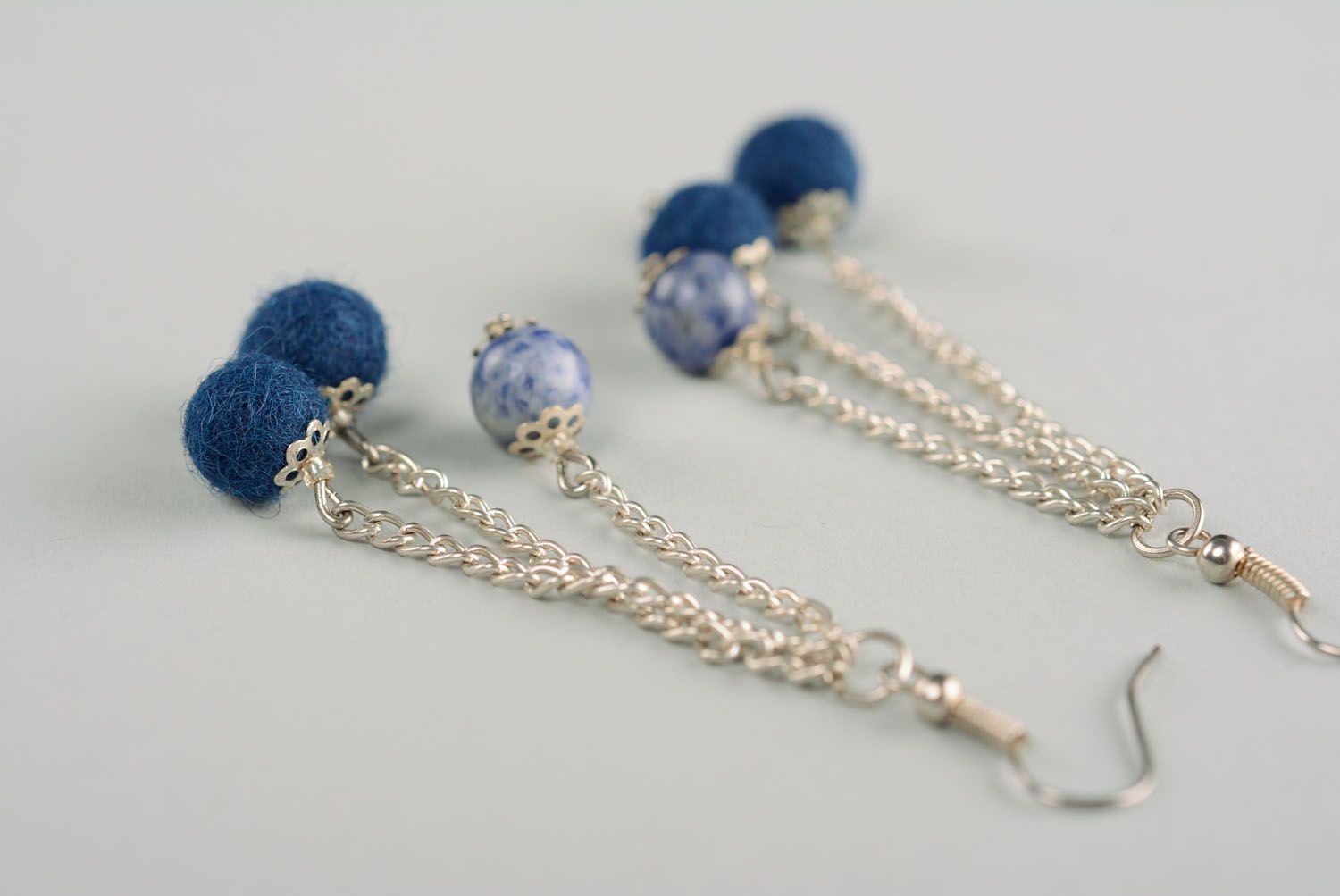 Long earrings with sodalite photo 4