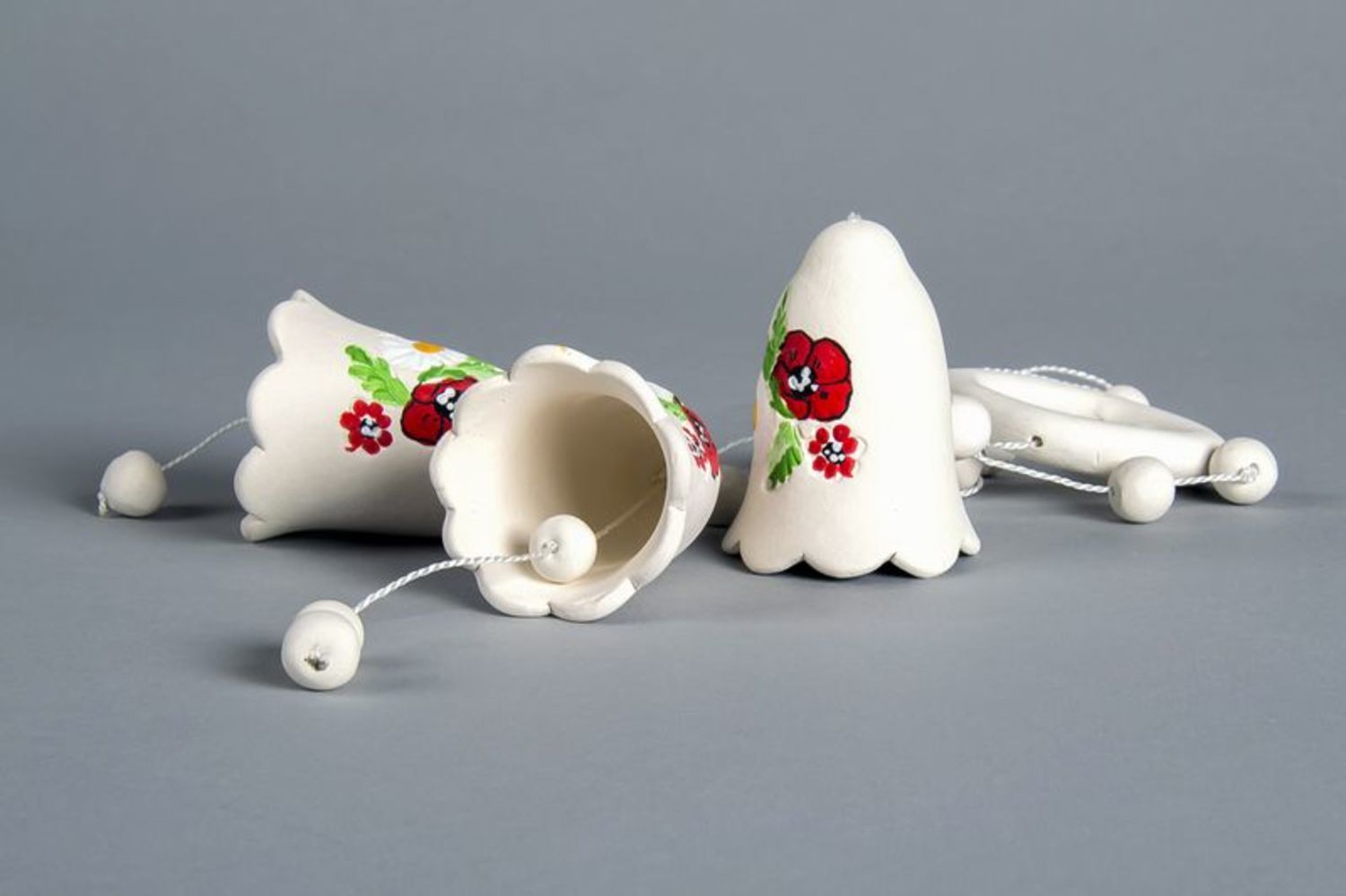 Ceramic hanging bells with poppies and camomiles photo 4
