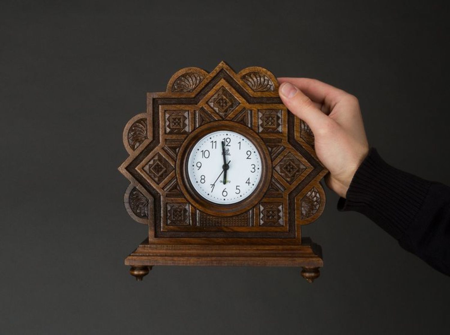 Desktop wooden clock photo 5