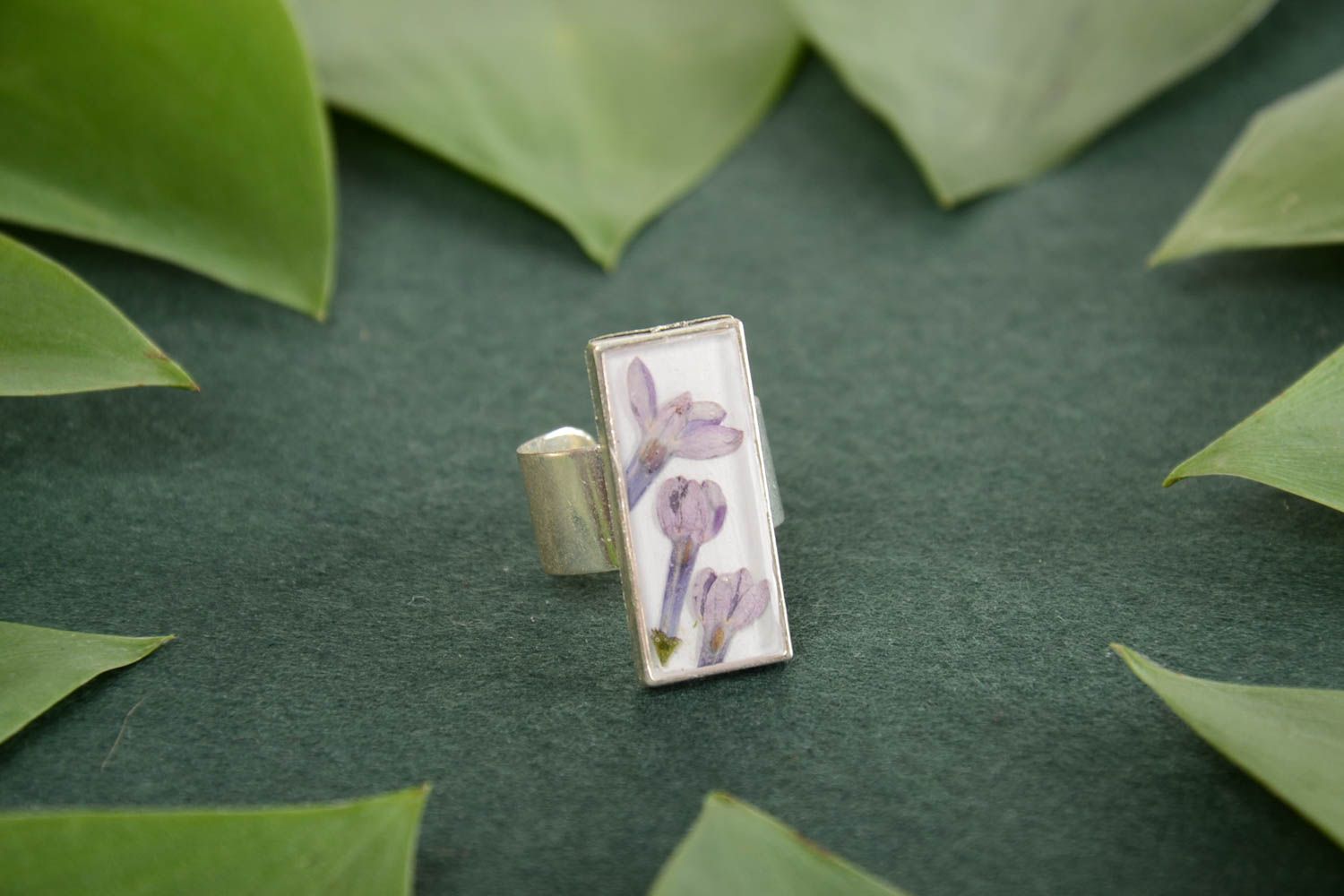 Women's homemade designer ring with dried flowers and epoxy coating photo 1