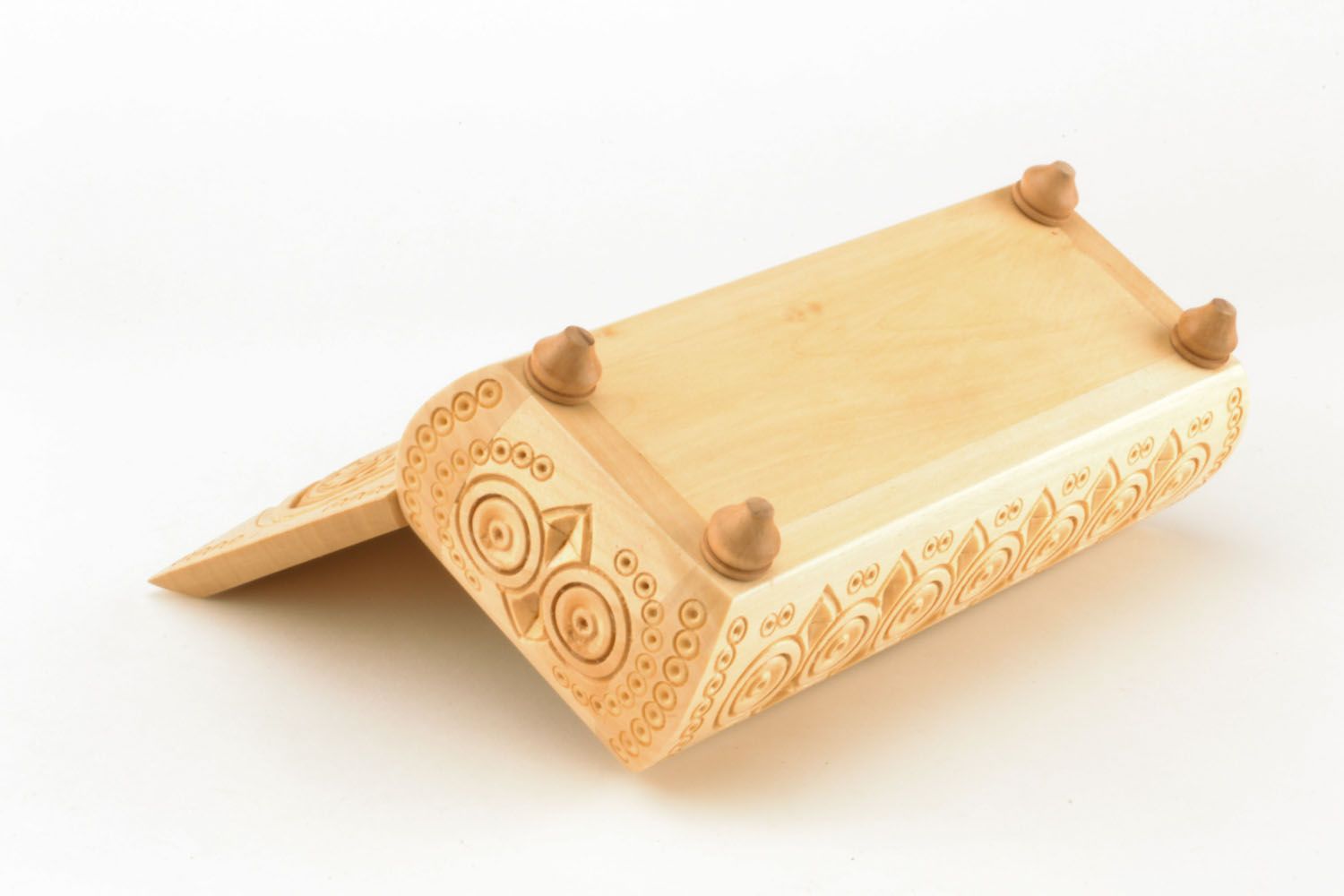 Wooden jewelry box with carvings photo 3