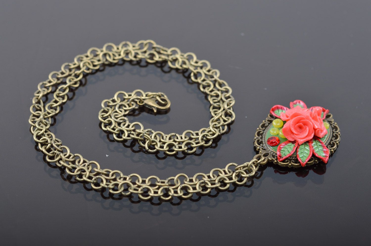 Handmade plastic flower pendant with metal chain photo 2