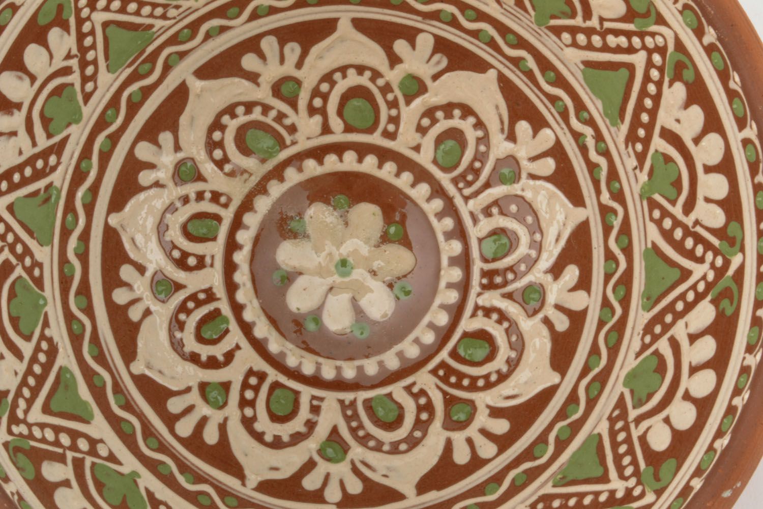 Tigela de cerâmica com pintura feita à mão  foto 5