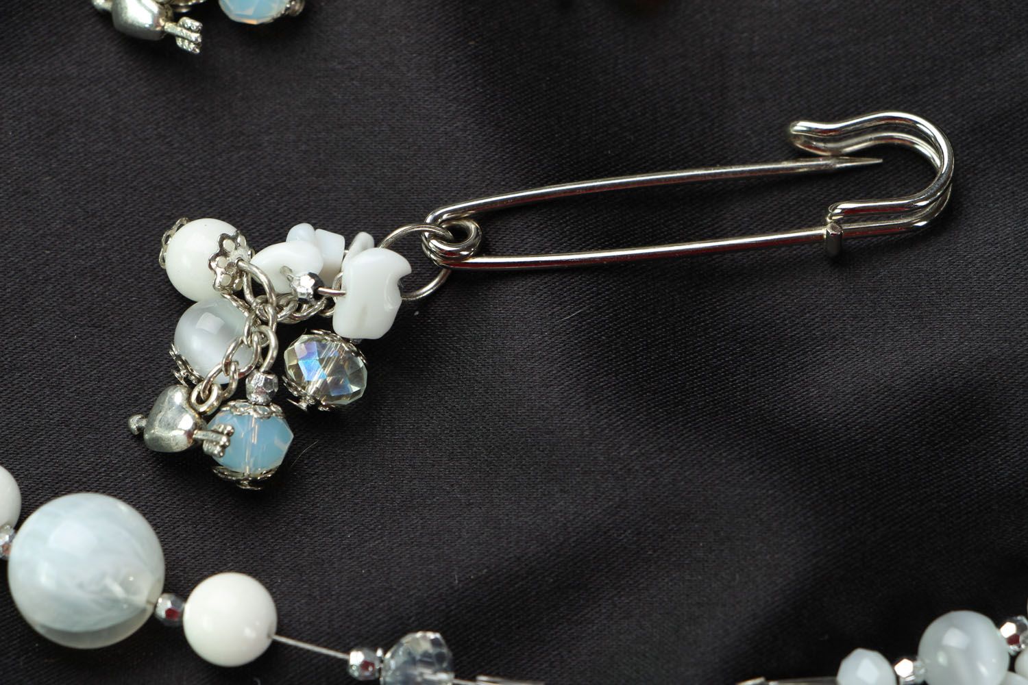 Jewelry set with moonstone and cacholong photo 2