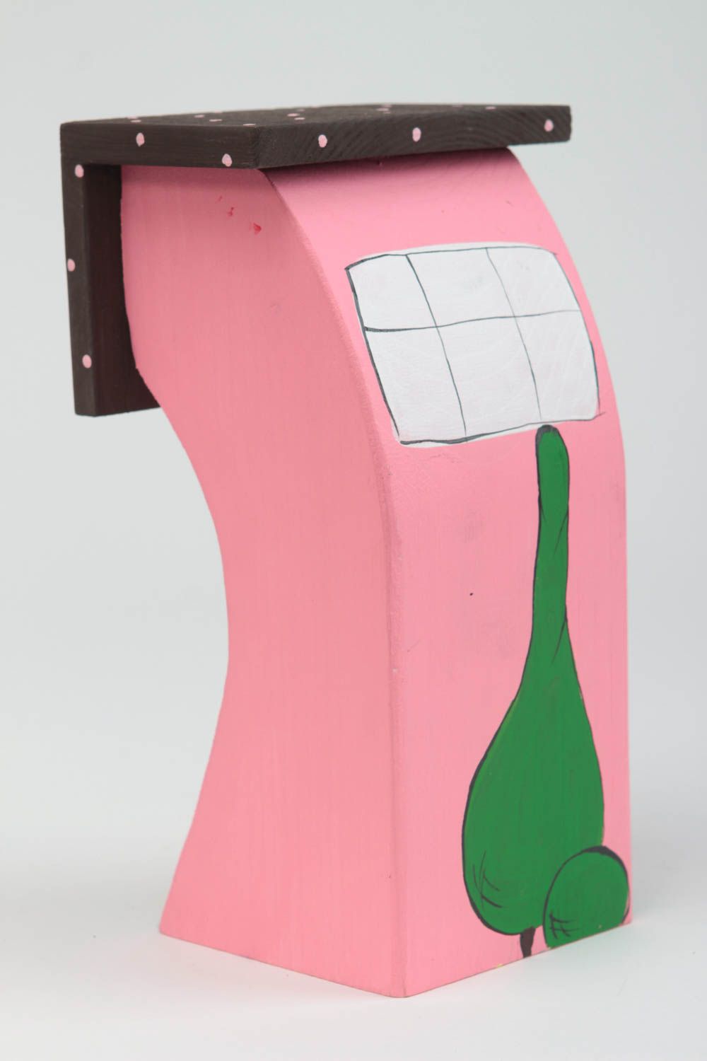 Розовый домик для декора дома ручной работы из дерева расписанный красками фото 3