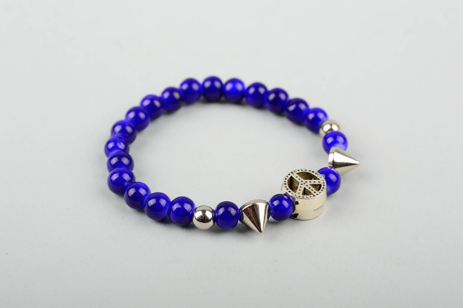 Bracelet perles fantaisie Bijou fait main bleu avec piquants Cadeau femme photo 3