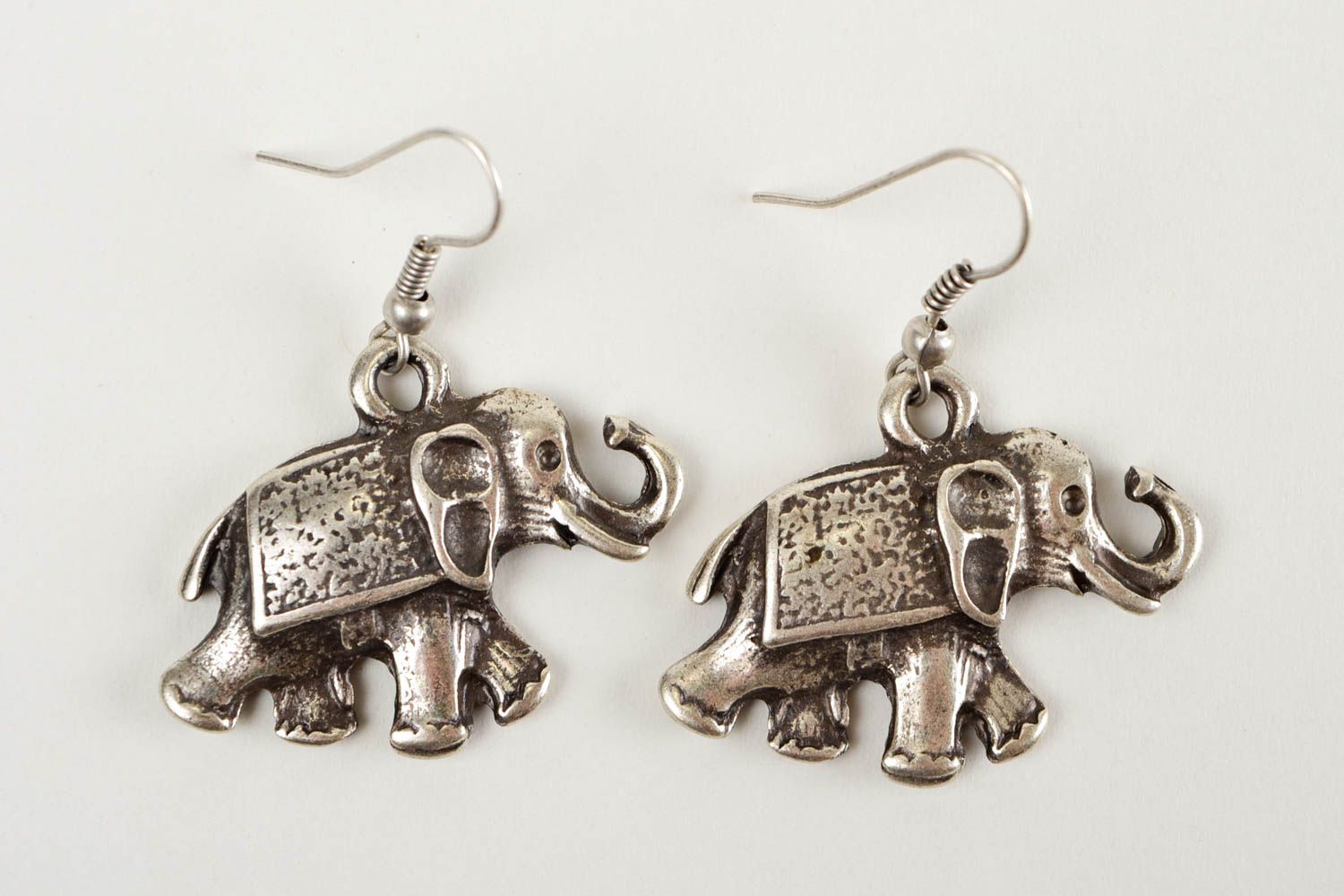 Pendientes de metal bisutería artesanal regalo original para mujer elefantes foto 3