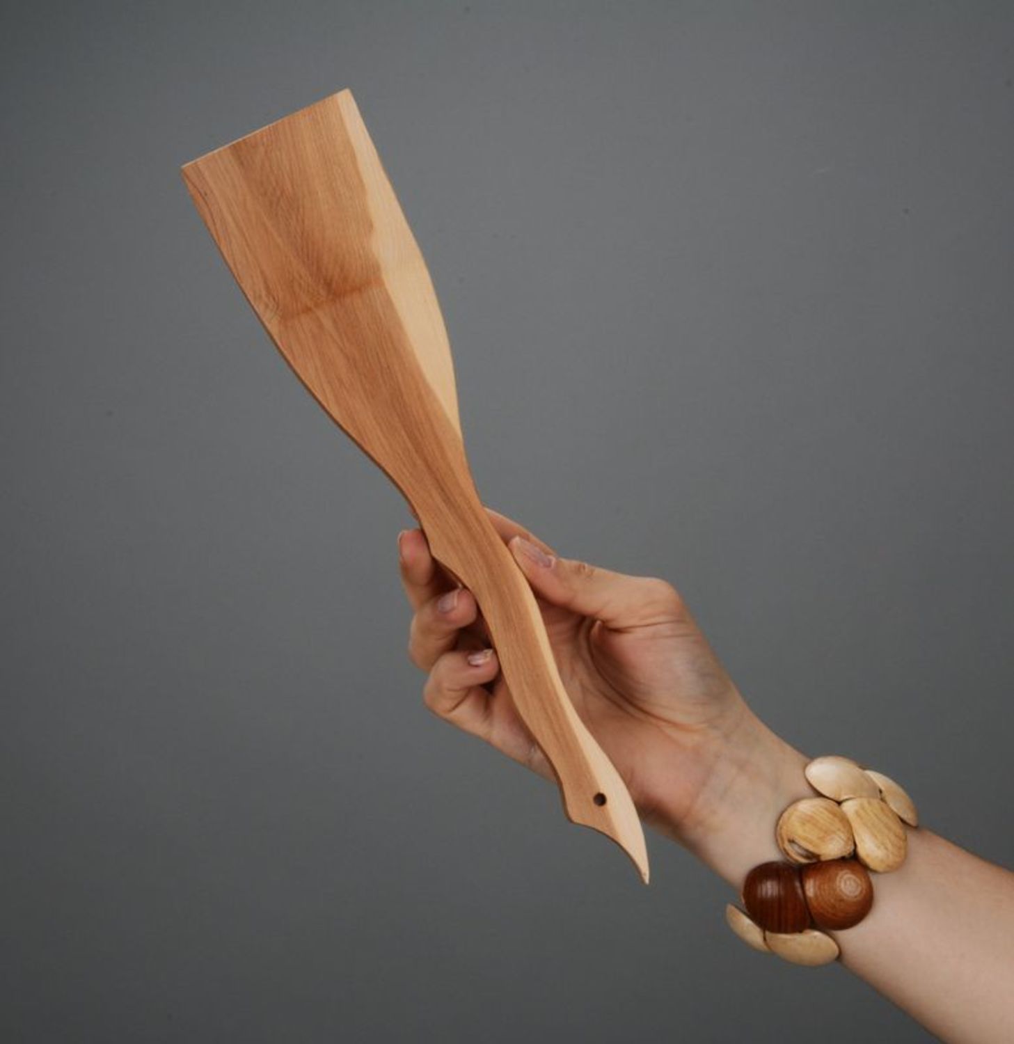 Paletta di legno per cucina fatta a mano cucchiaio di legno posate di legno
 foto 2