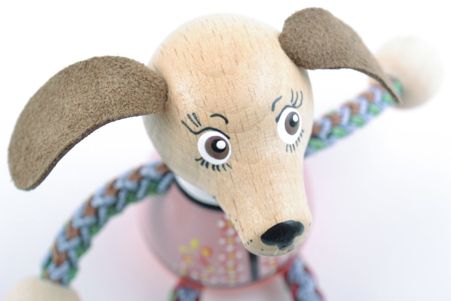 Кукла из дерева ручной работы с ногами на нитках и ручной росписью Собака фото 3