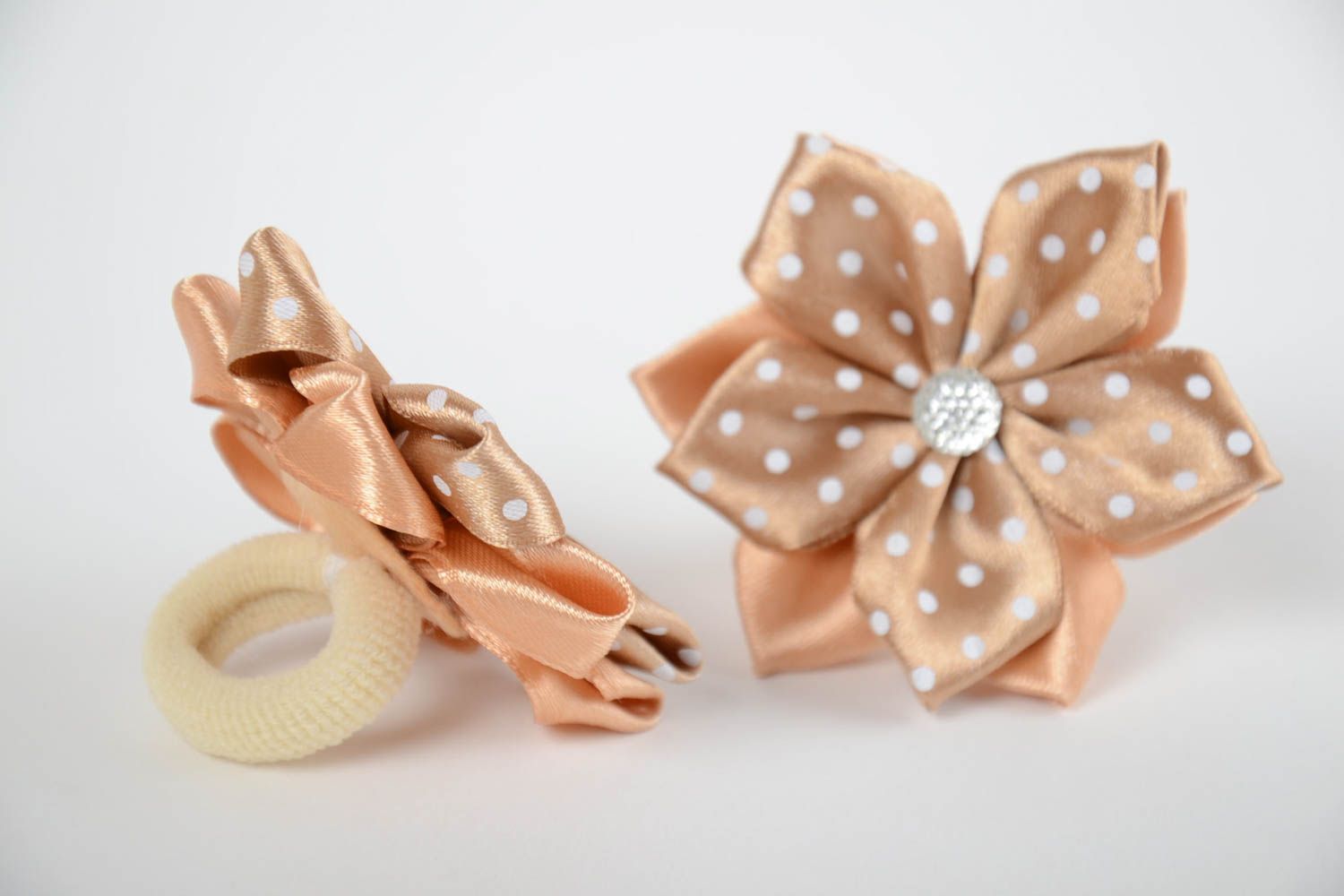 Set of handmade designer satin ribbon children's flower hair ties 2 pieces Beige photo 2