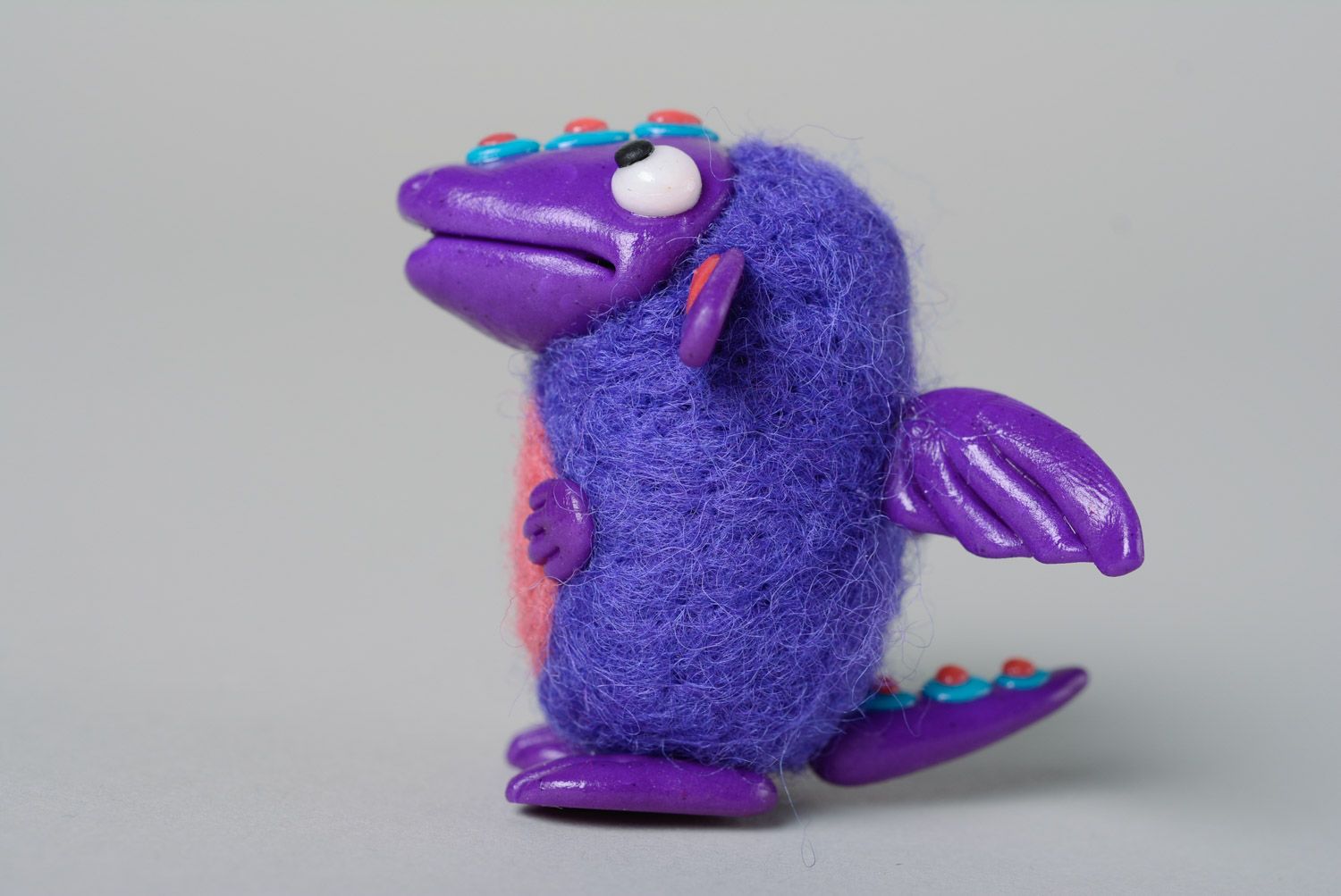 Jouet décoratif technique de feutrage violet miniature fait main Dragon déco photo 4