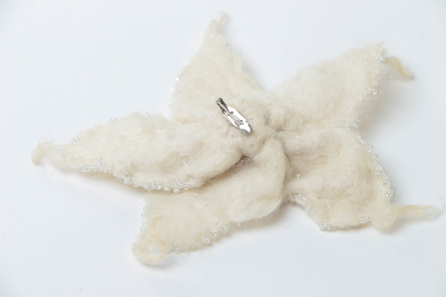 Grande Broche fleur de lis faite main en laine naturelle feutrée Cadeau femme photo 4