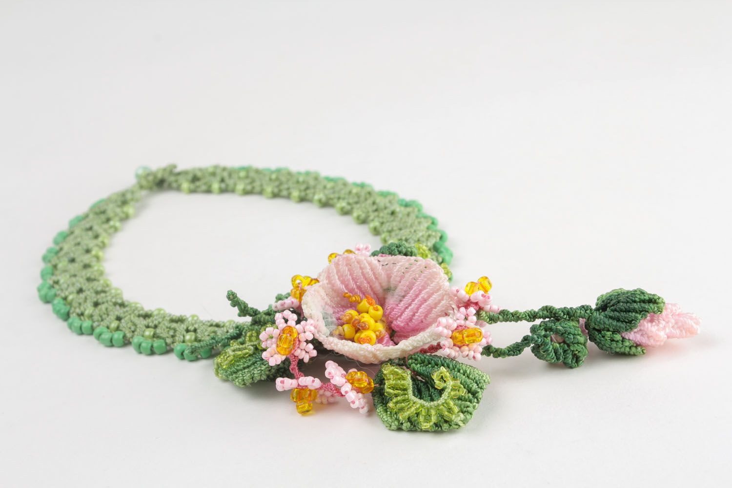 Macrame necklace Water Lily photo 5