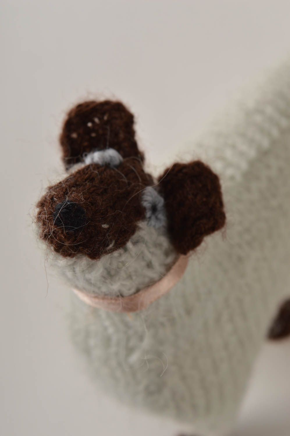 Peluche chat siamois Jouet fait main tricoté en mohair Cadeau pour enfant photo 4