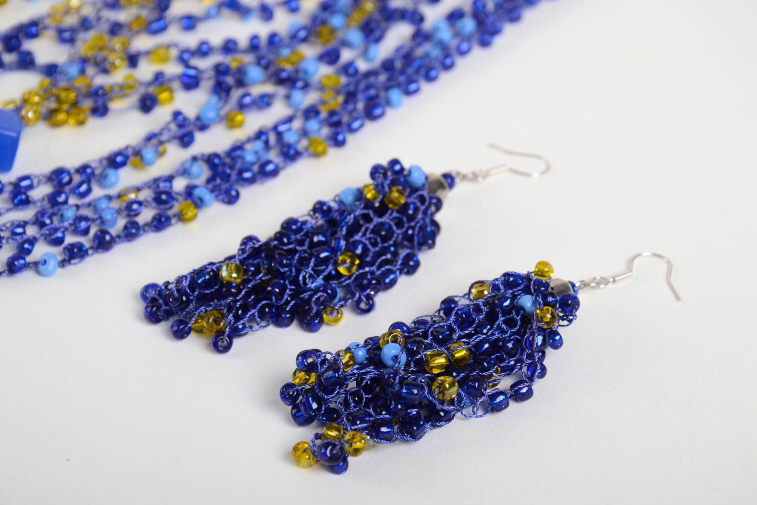 Set de bisutería hecho a mano collar artesanal pendientes de abalorios azules foto 5