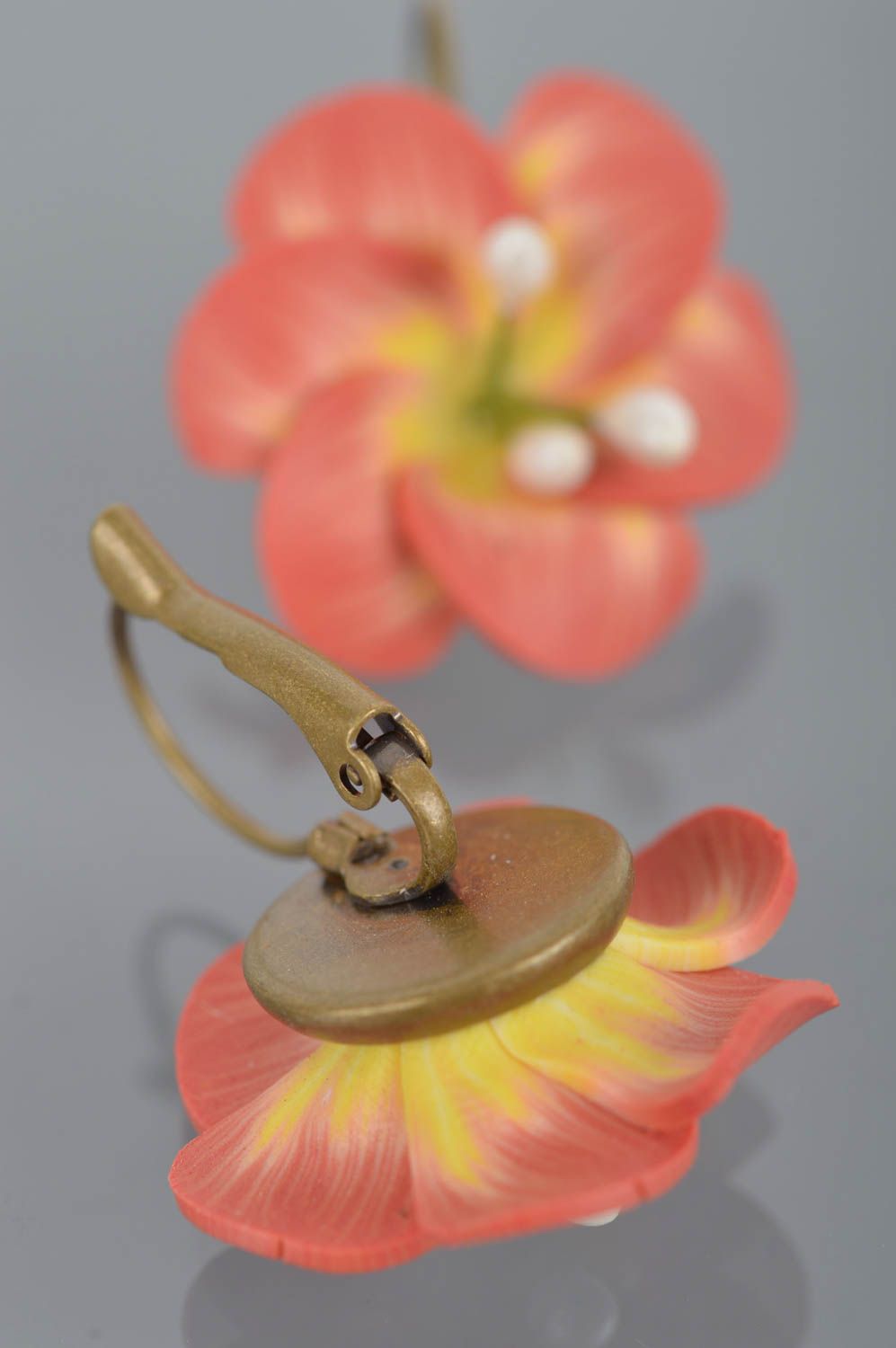 Handmade Blumen Ohrringe aus Polymerton Designer Schmuck Accessoire für Frauen foto 5