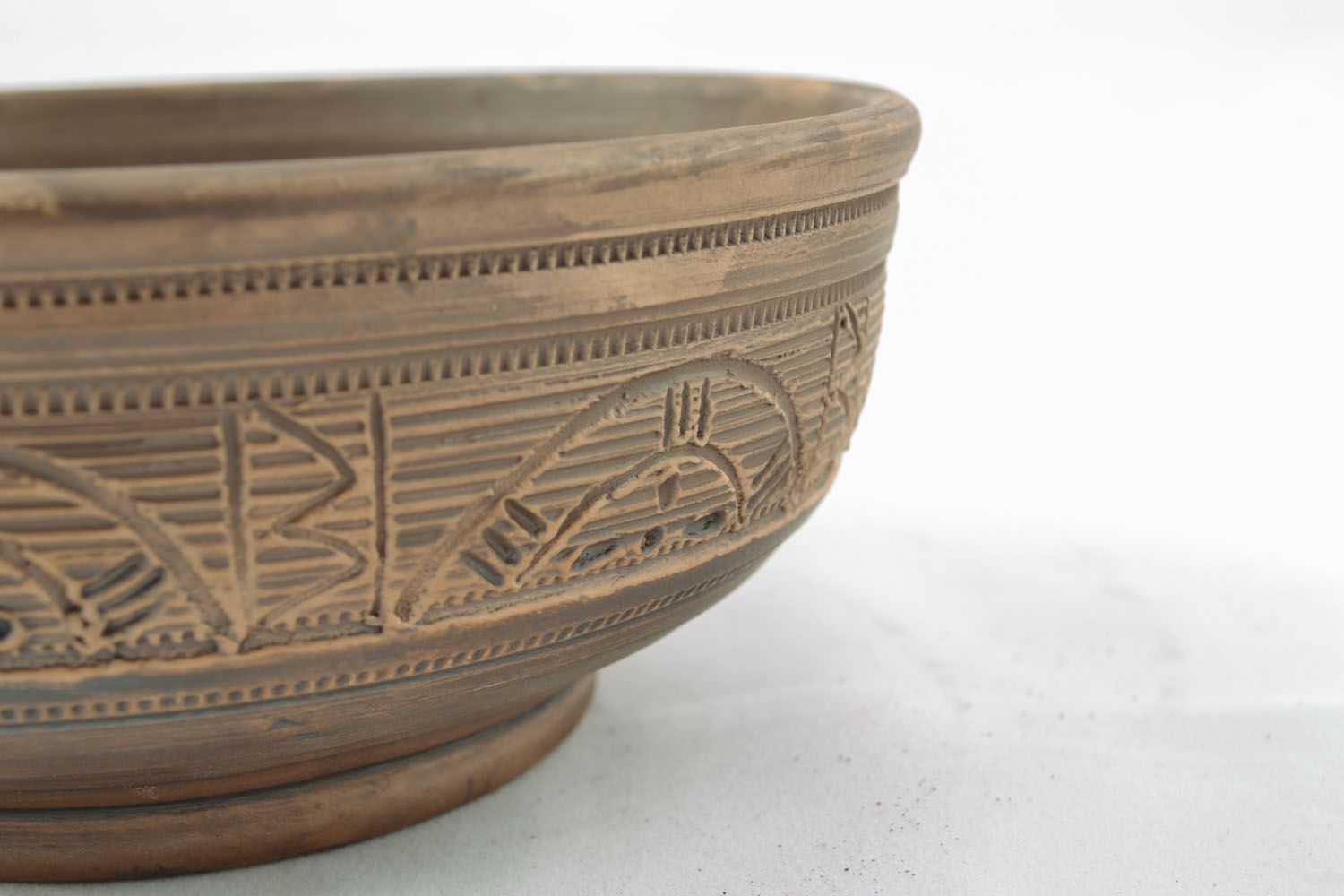 Large clay bowl photo 4