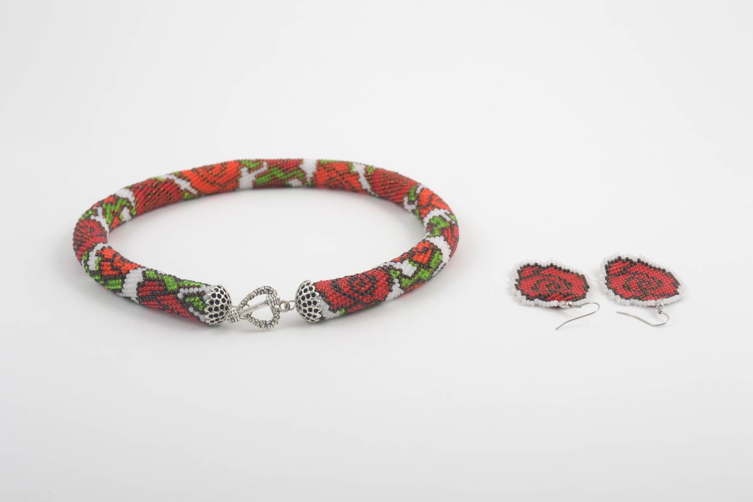 Set de bisutería artesanal collar de moda pendientes originales con rosas foto 3