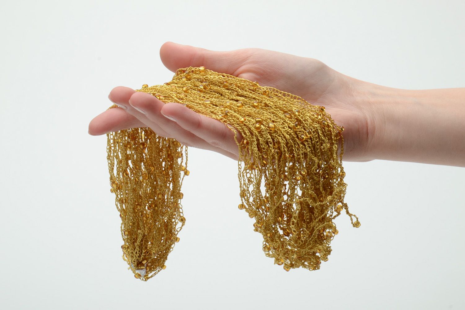 Gelbe lange handgehäkelte Textil Halskette aus Fäden und Glasperlen für Frauen foto 5