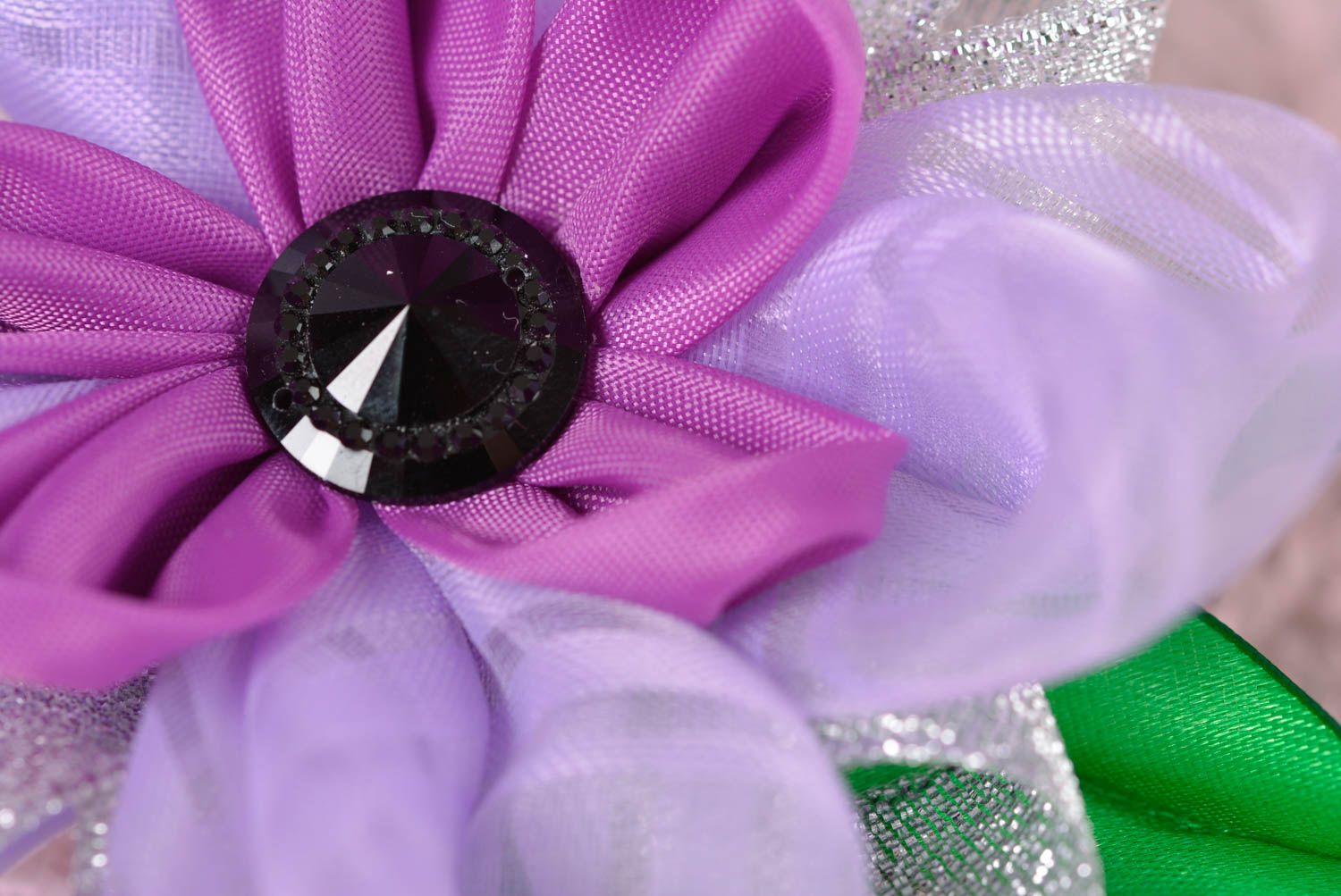 Peigne cheveux fait main Accessoire coiffure fleur violette Cadeau femme photo 2