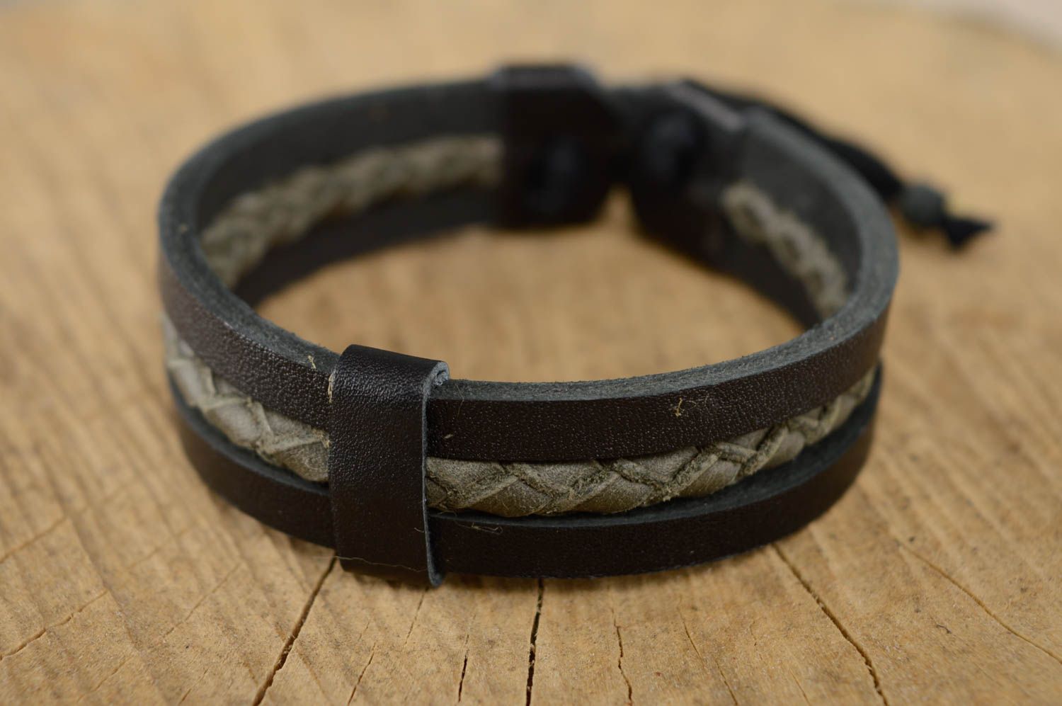 Unisex woven genuine leather bracelet photo 1