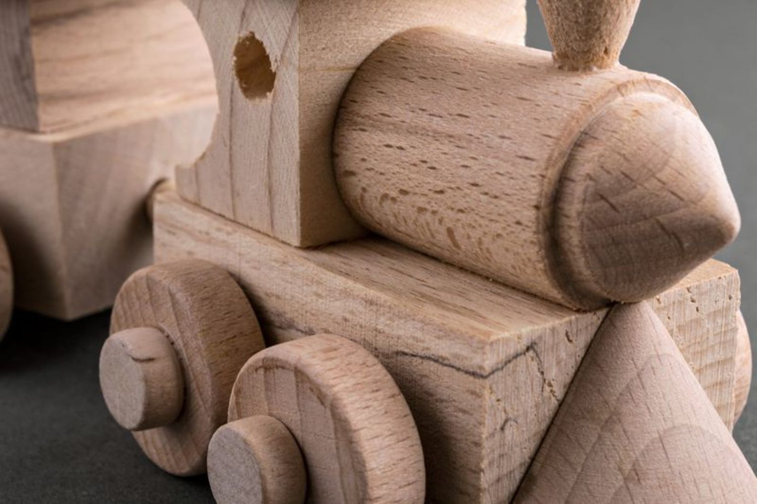 Детская деревянная игрушка - паровоз фото 6