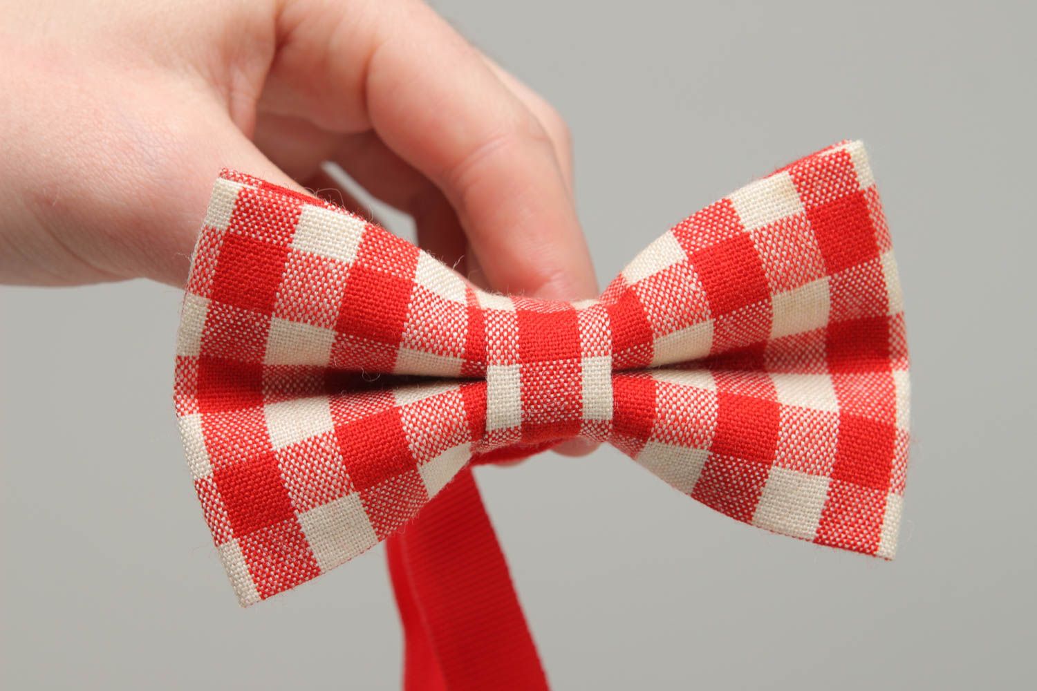 Red checkered fabric bow tie photo 4