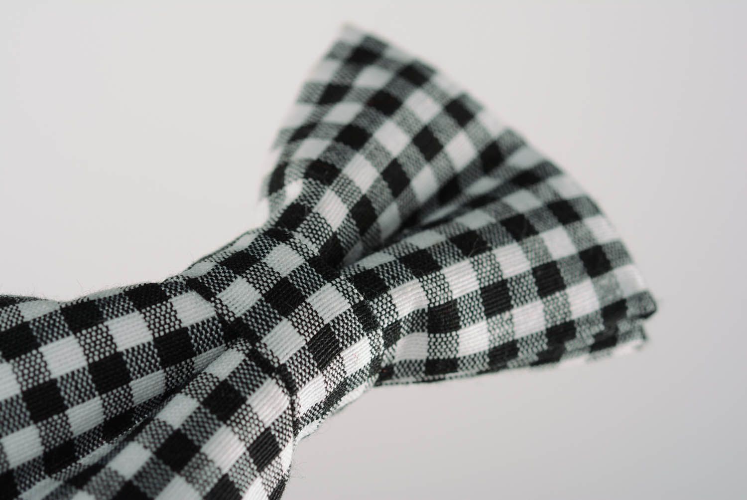 Black and white plaid bow tie  photo 4