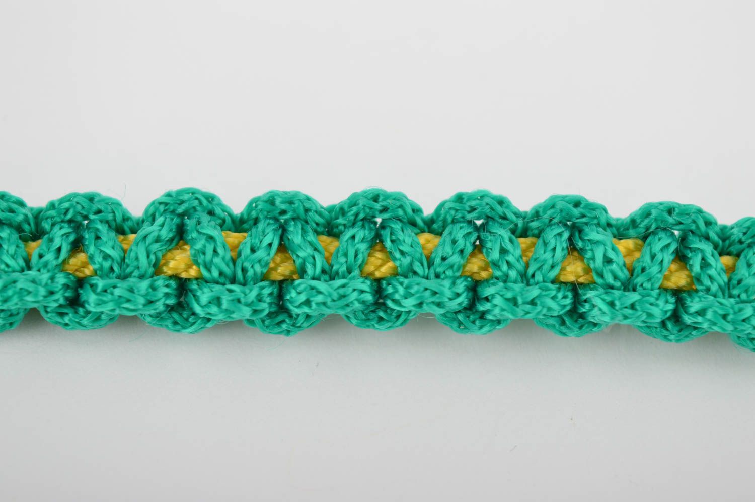 Браслет из шнурков браслет ручной работы зеленый с желтым плетеный браслет  фото 3