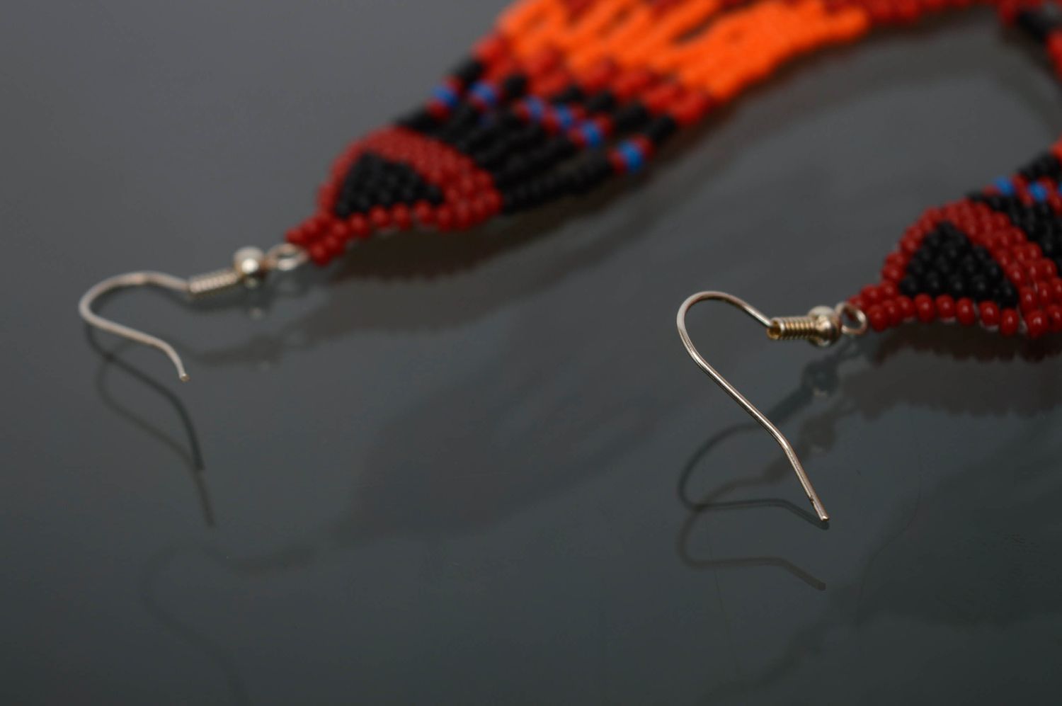 Orecchini di perline bellissimi fatti a mano accessorio originale da donna foto 5