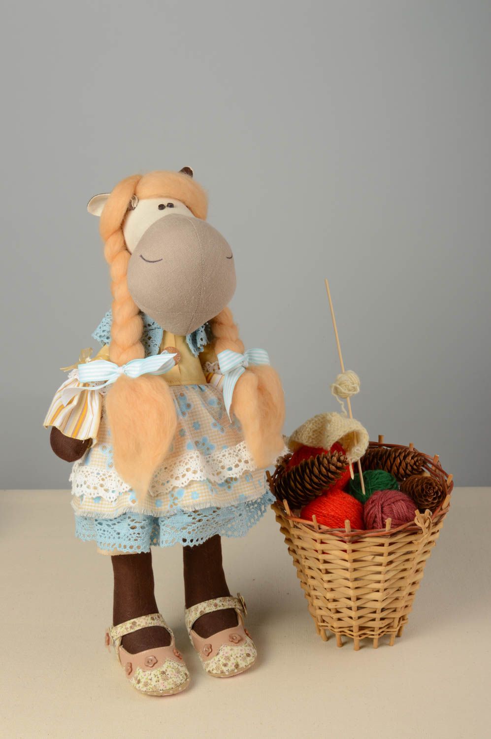 Peluche cheval en tissu lin et coton faite main originale pour enfants photo 1