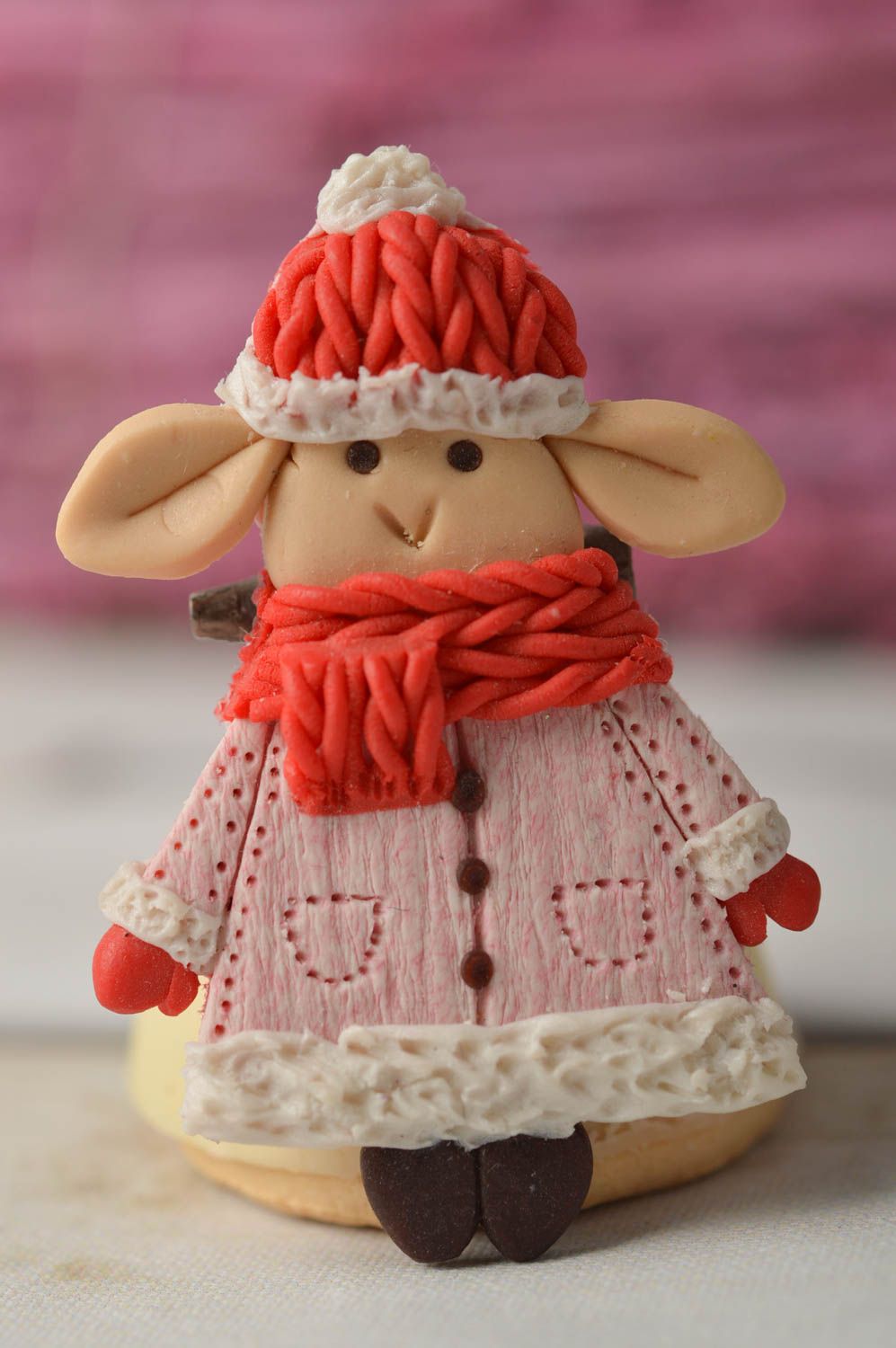 Broche hecho a mano con forma de ovejita regalo personalizado accesorio de moda foto 1