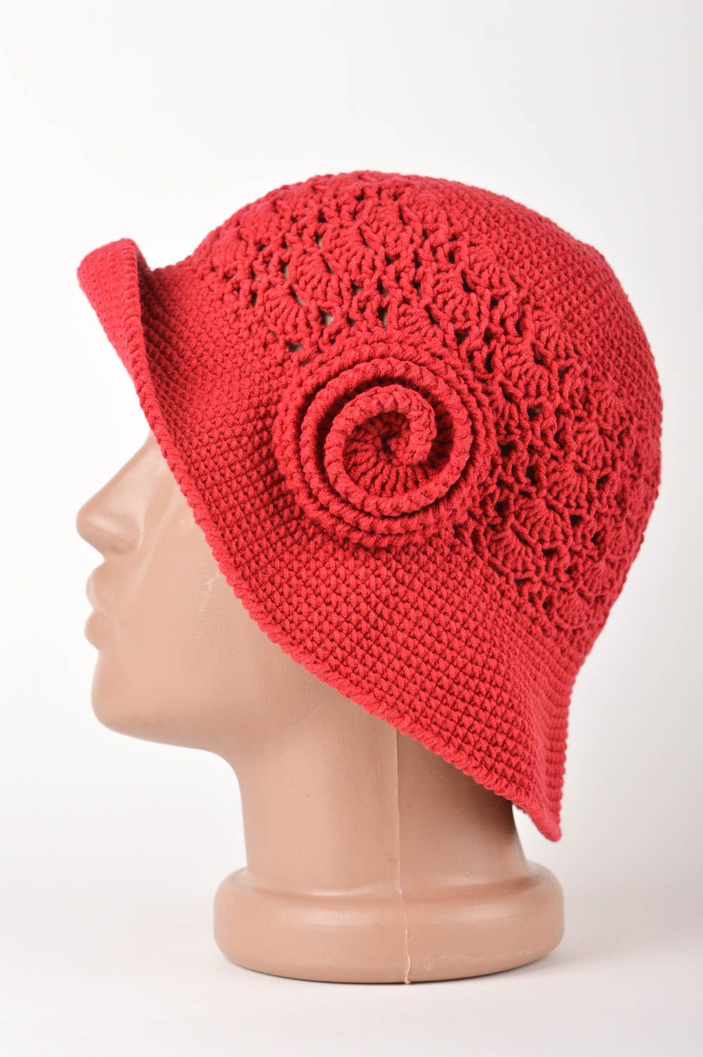 Bonnet tricot fait main Chapeau au crochet tricoté rouge Vêtement enfant photo 3